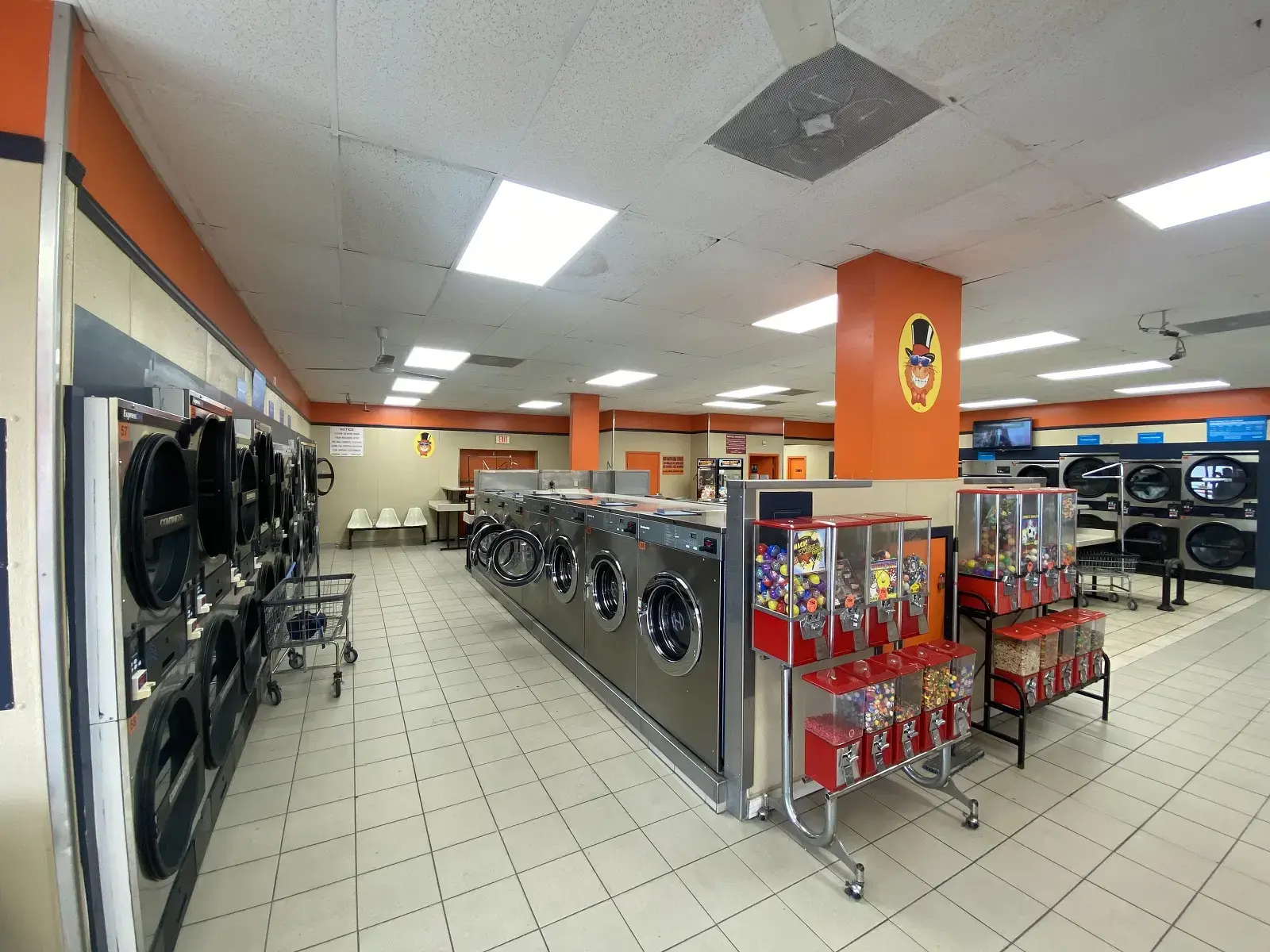 TopKat Super Laundromat - Image 1