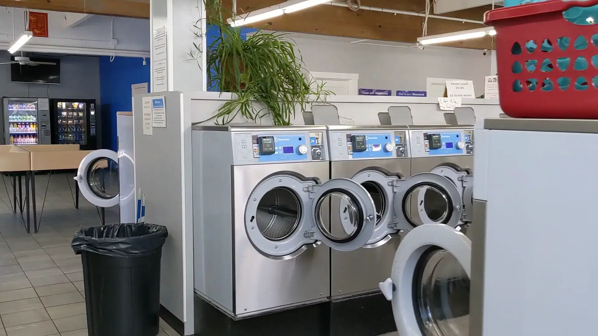 Tops Laundry thumbnail 2