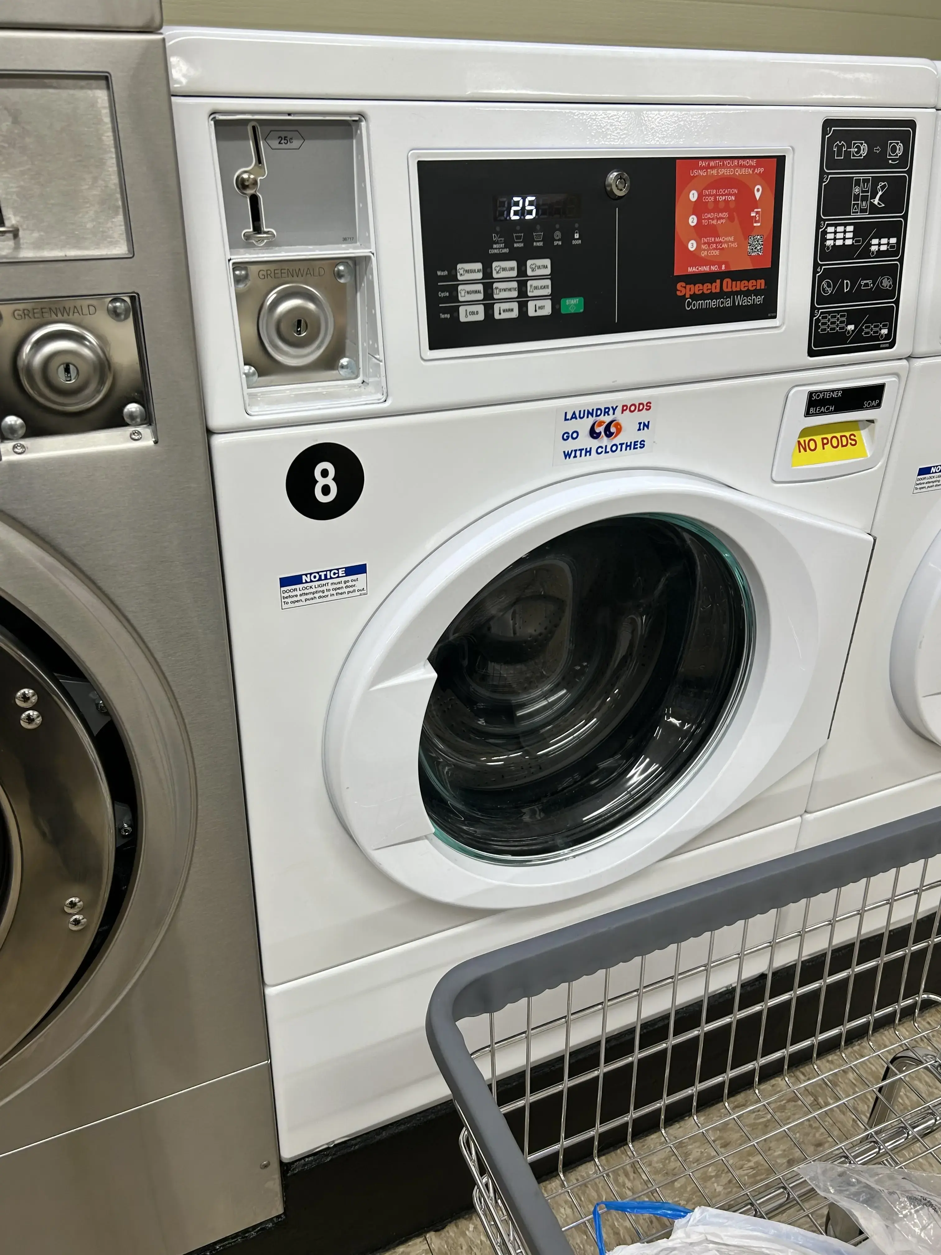 Topton Laundromat thumbnail 13