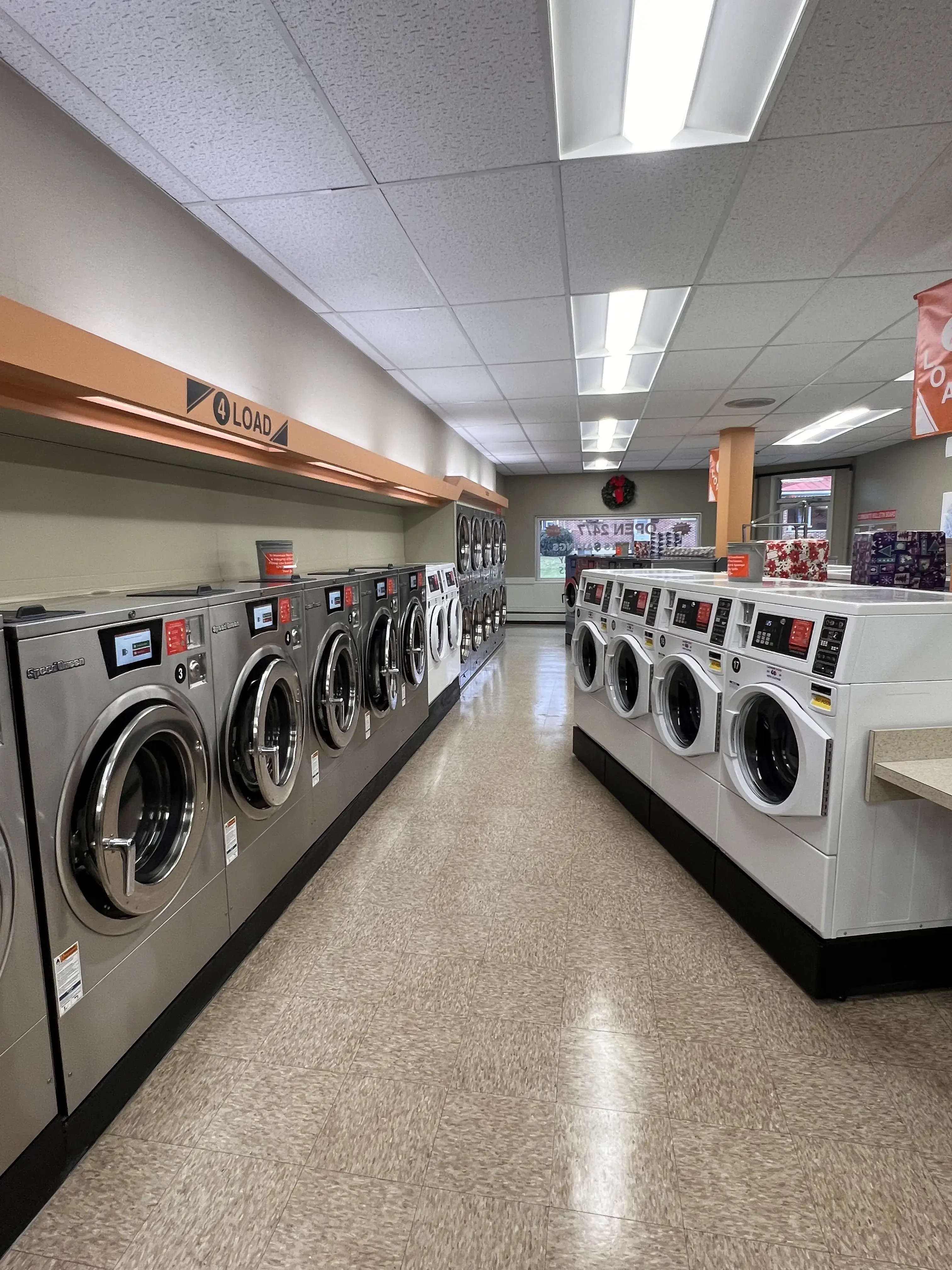 Topton Laundromat thumbnail 20