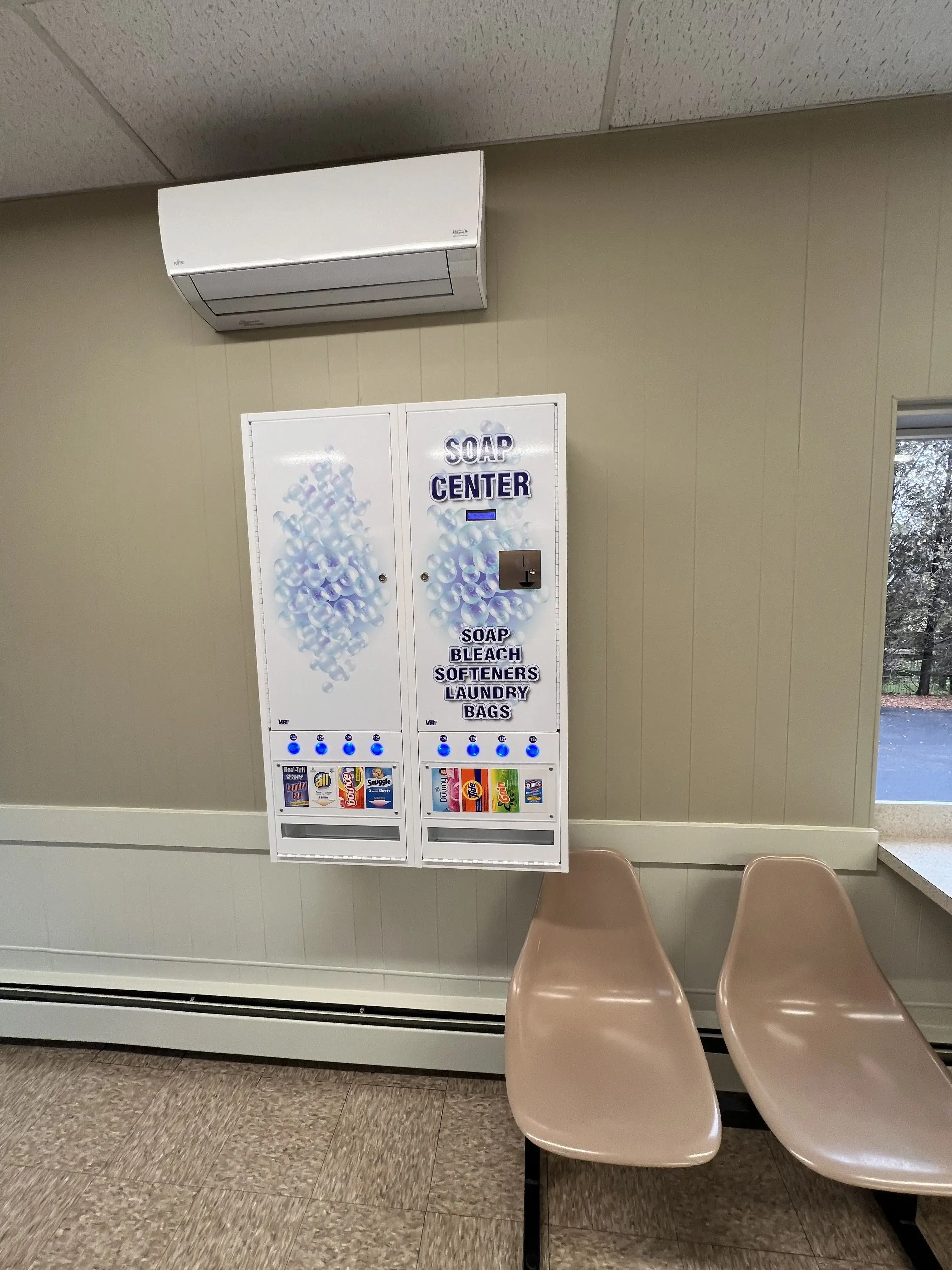 Topton Laundromat - Image 4