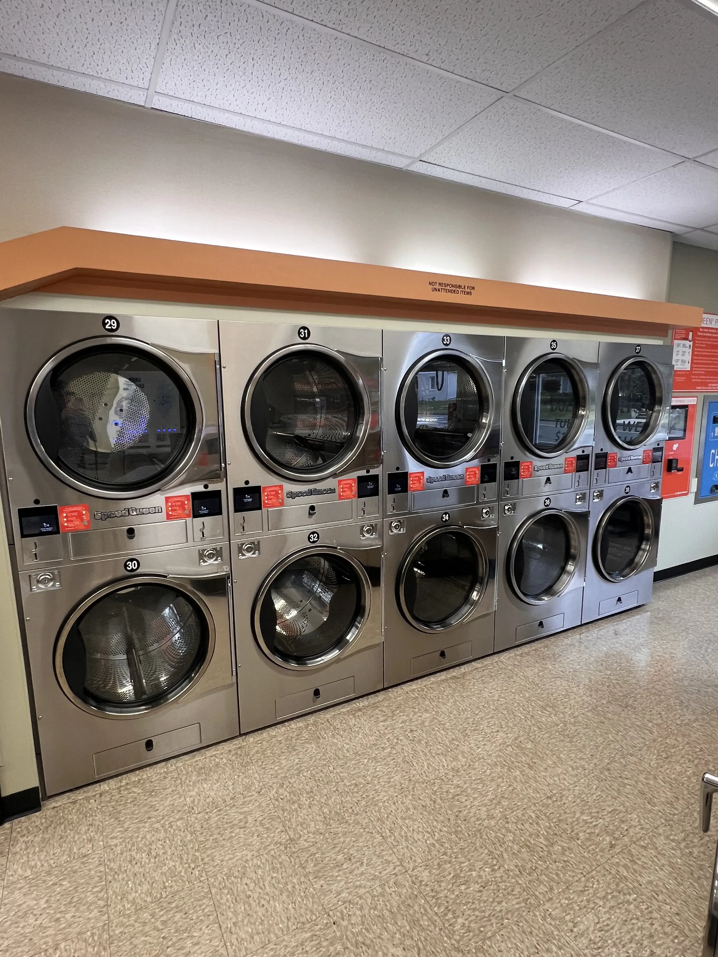 Topton Laundromat thumbnail 8