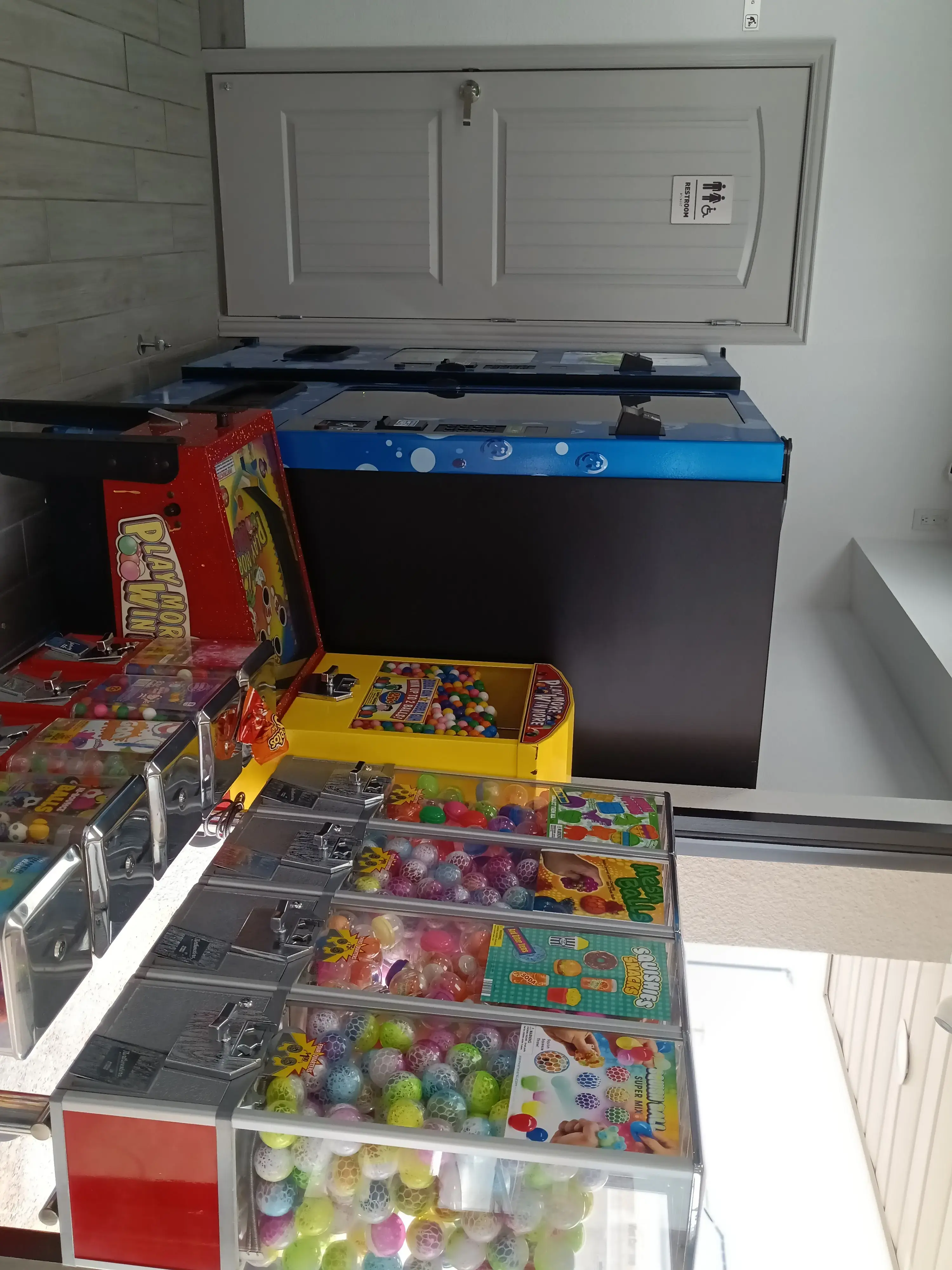 Tornado Express Laundry Dallas thumbnail 15