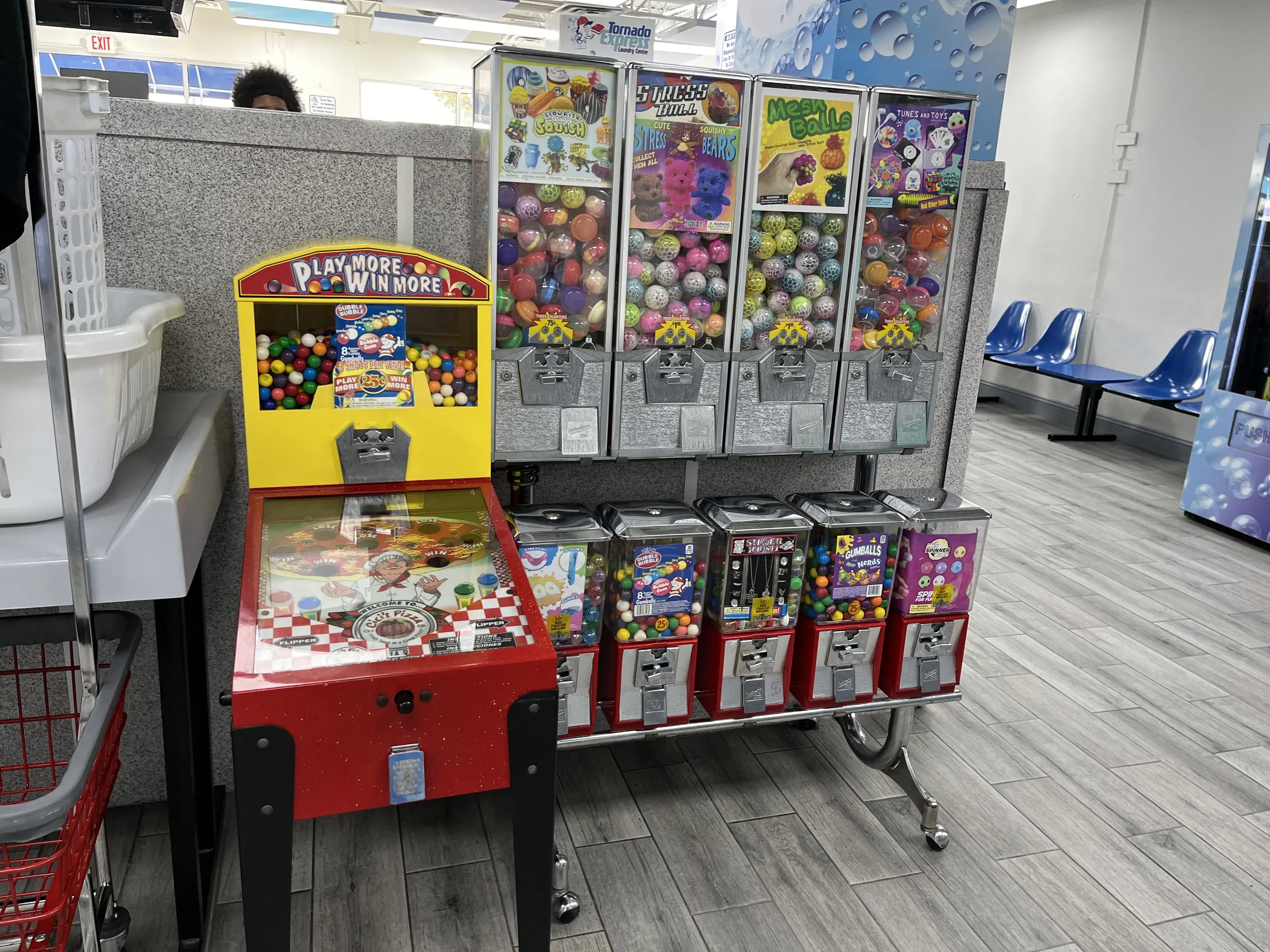 Tornado Express Laundry Dallas thumbnail 3