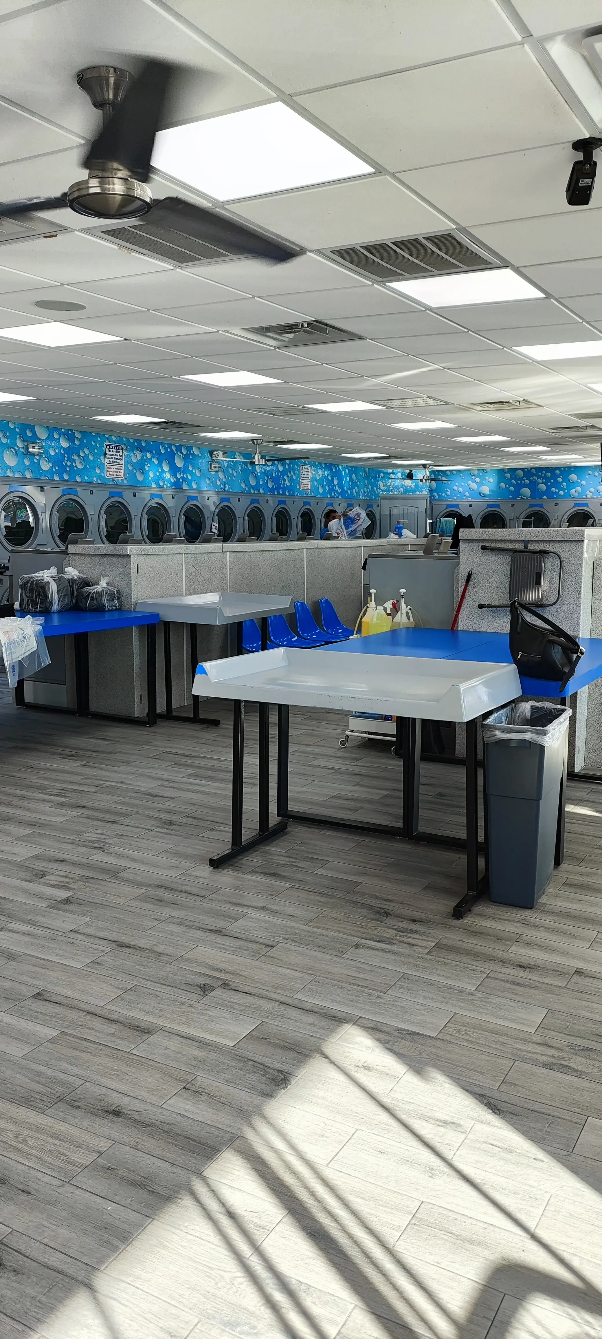 Tornado Express Laundry Irving - Image 11