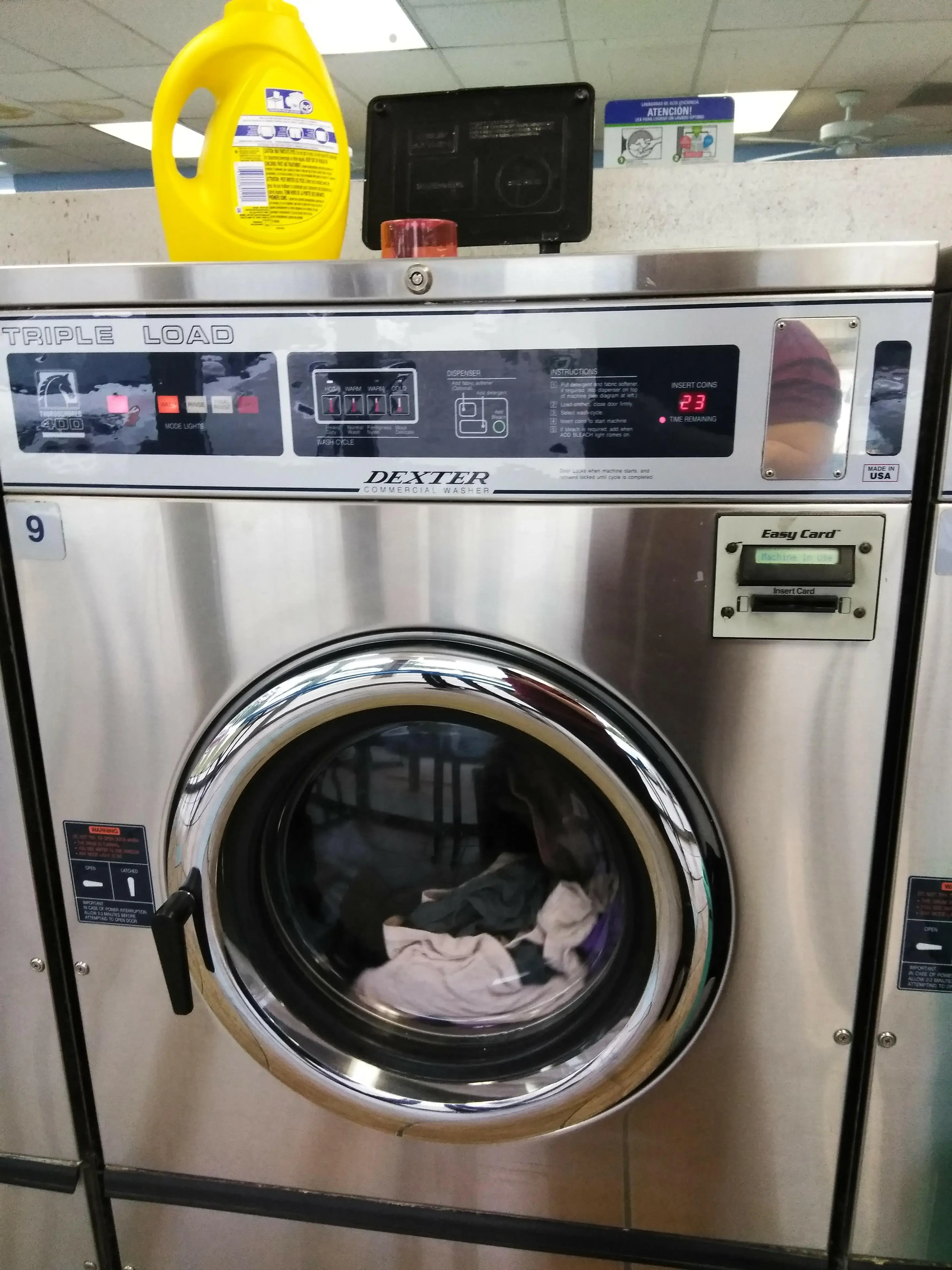Tornado Express Laundry Irving - Image 9