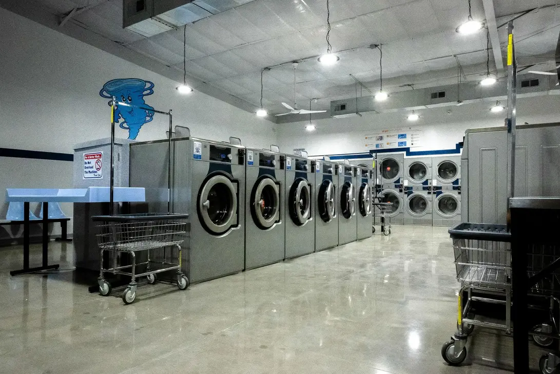 Tornado Laundromat - Image 11