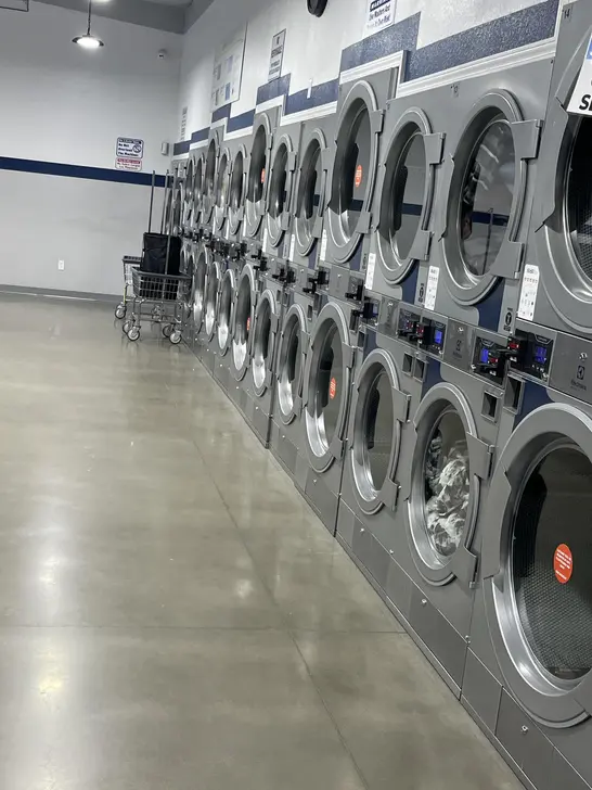 Tornado Laundromat - Image 14