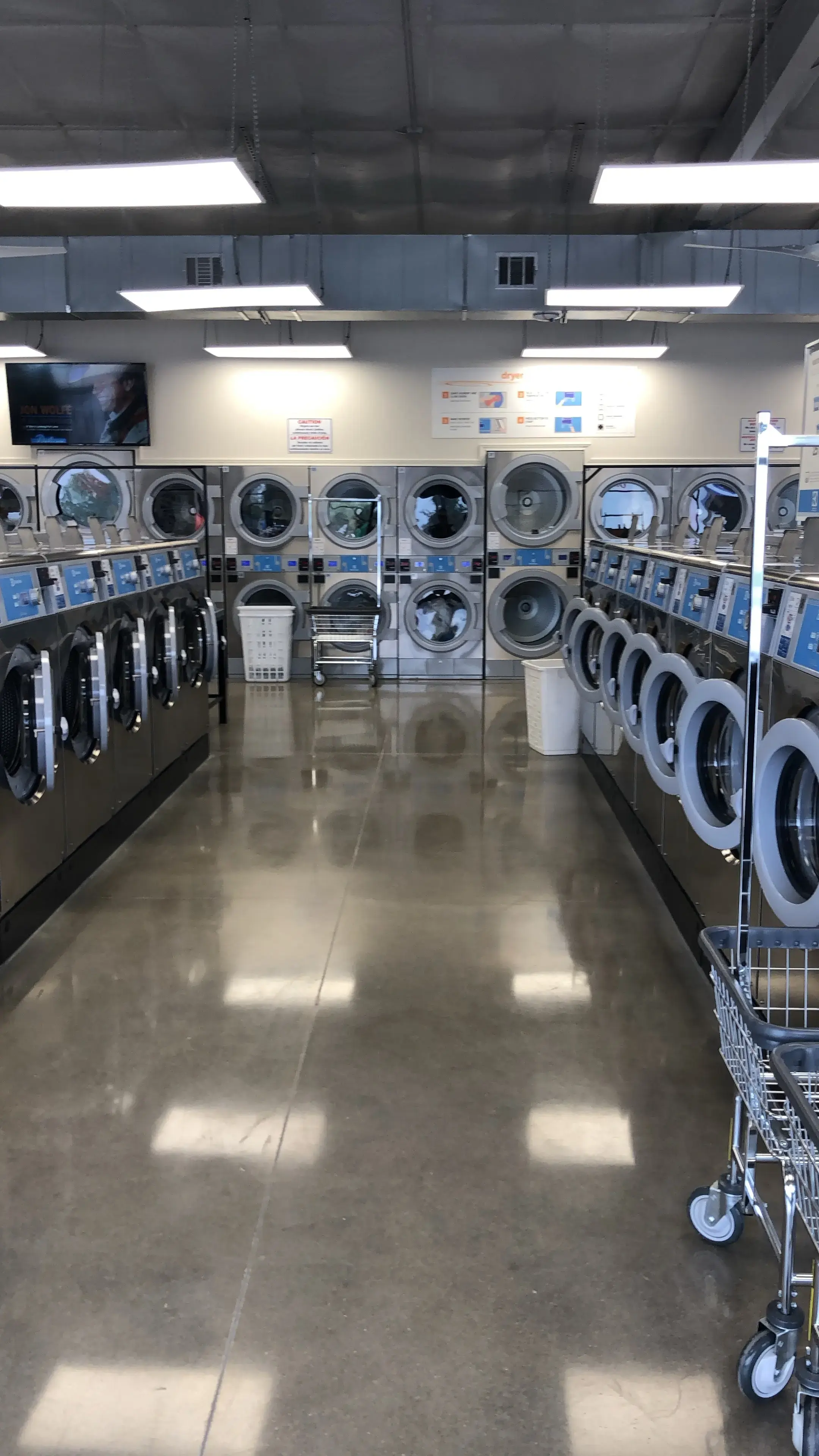Tornado Laundromat thumbnail 17