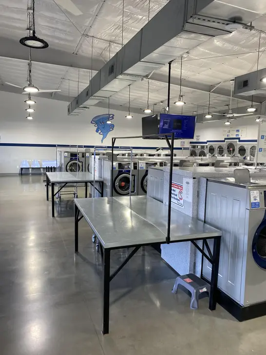 Tornado Laundromat - Image 9