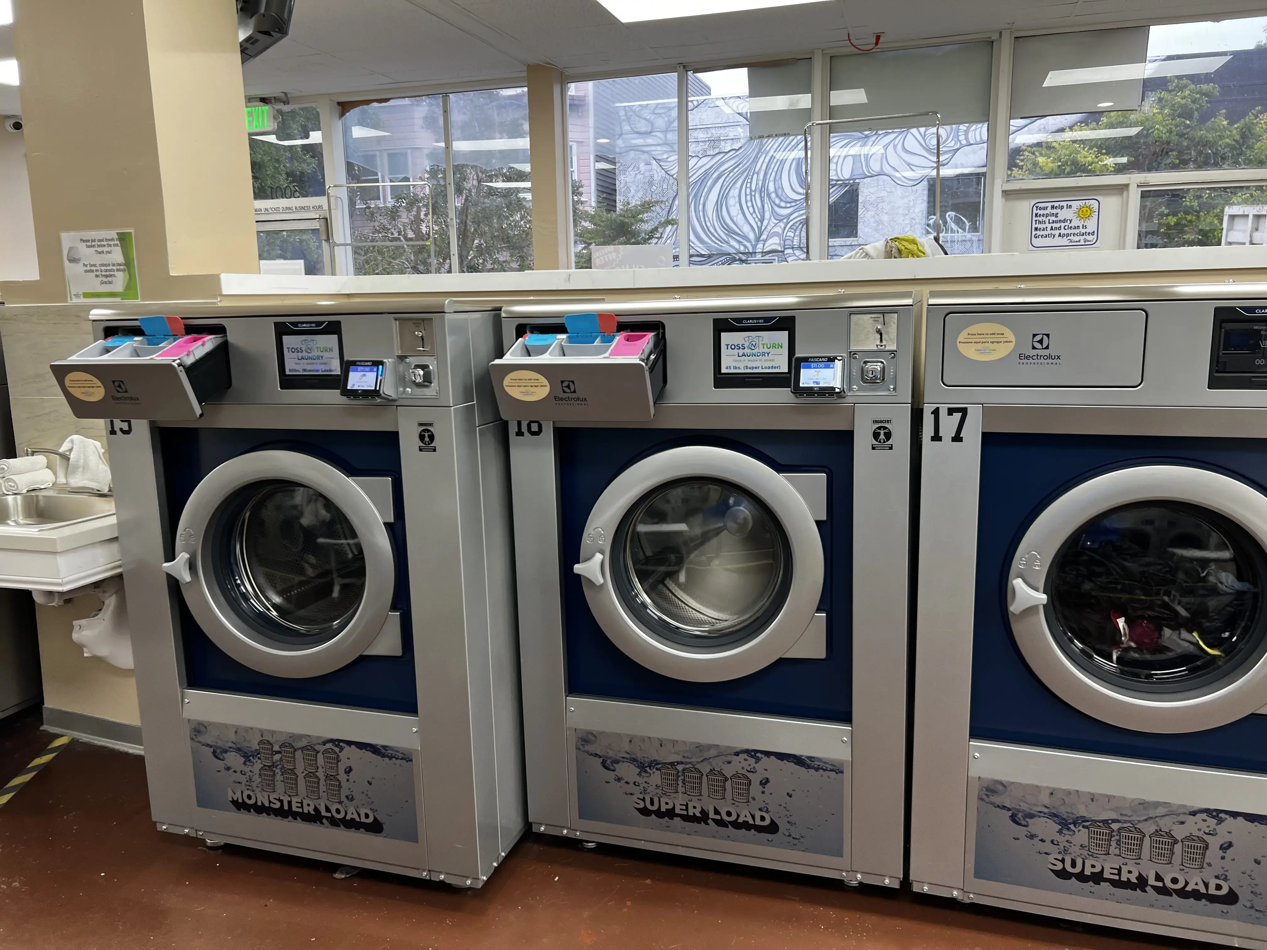 Toss N Turn Laundry thumbnail 16