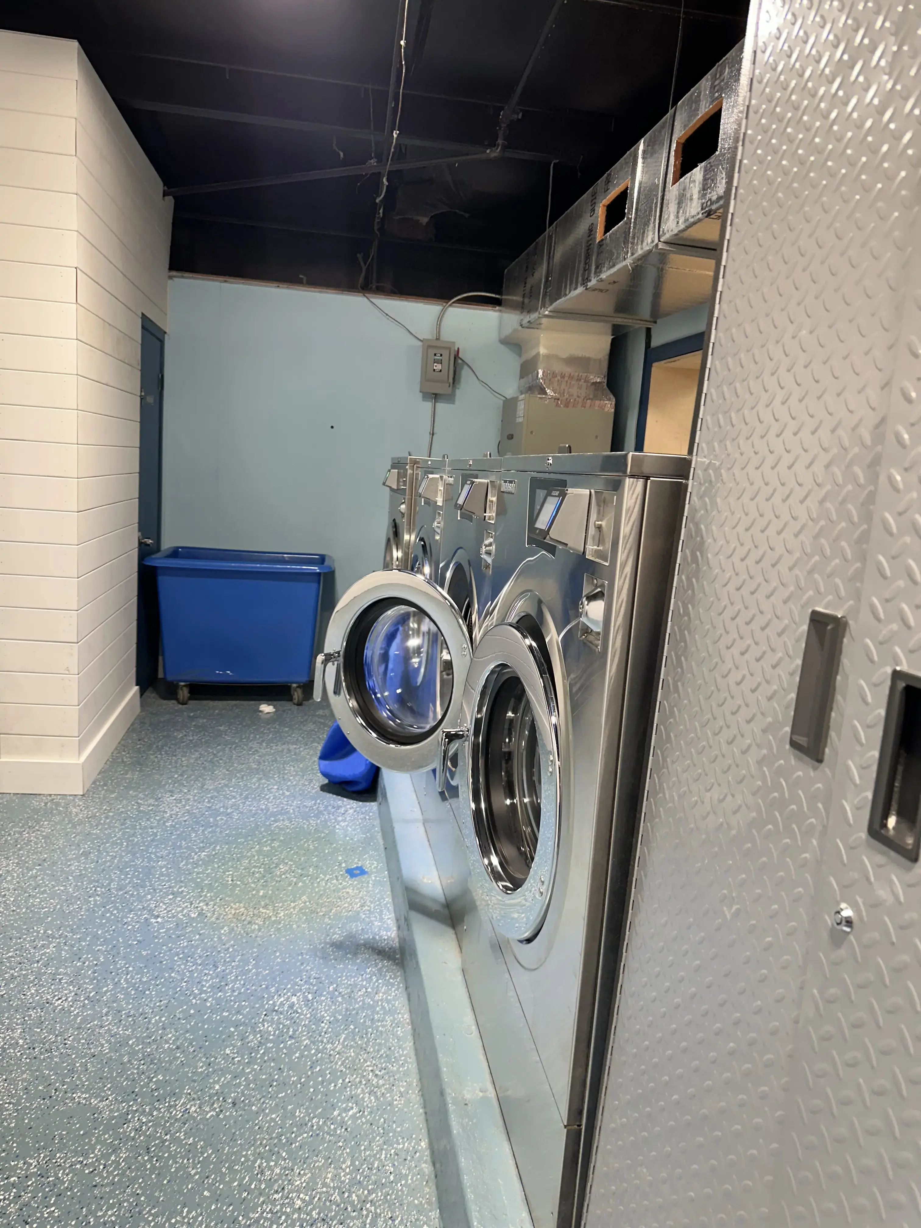 Total Laundry Services of PCB thumbnail 8