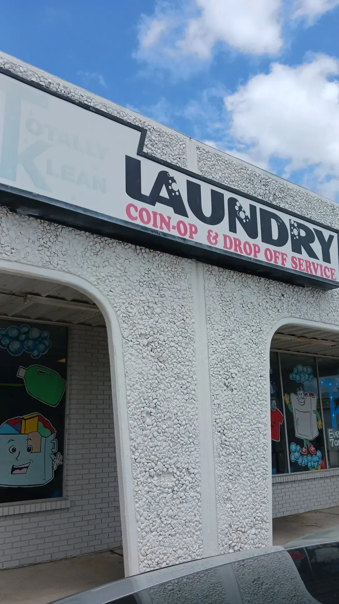Totally Klean Laundromat thumbnail 9