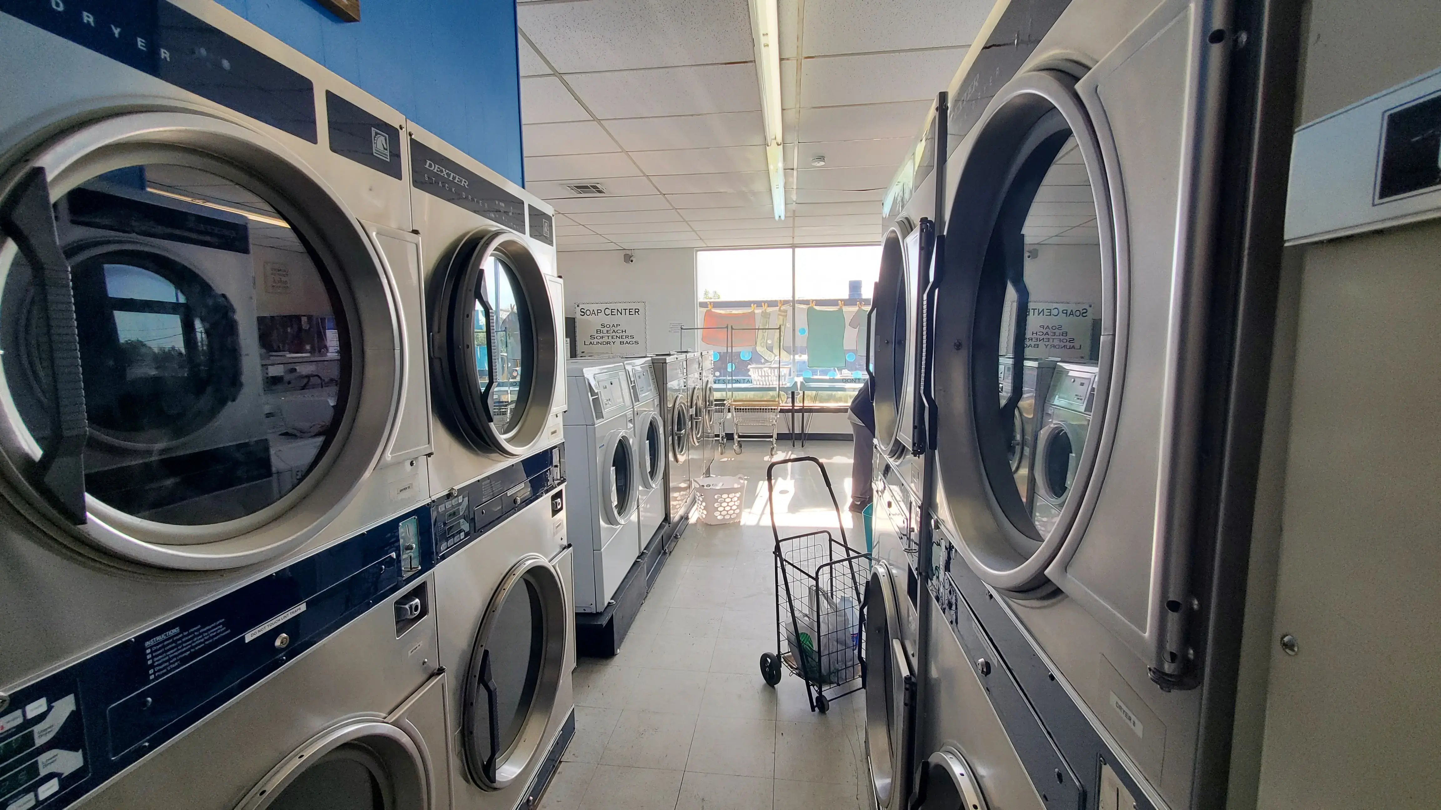 Totally Klean Laundromat - Image 20