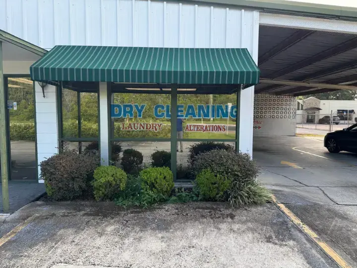 Touch of Class Dry Cleaners thumbnail 2