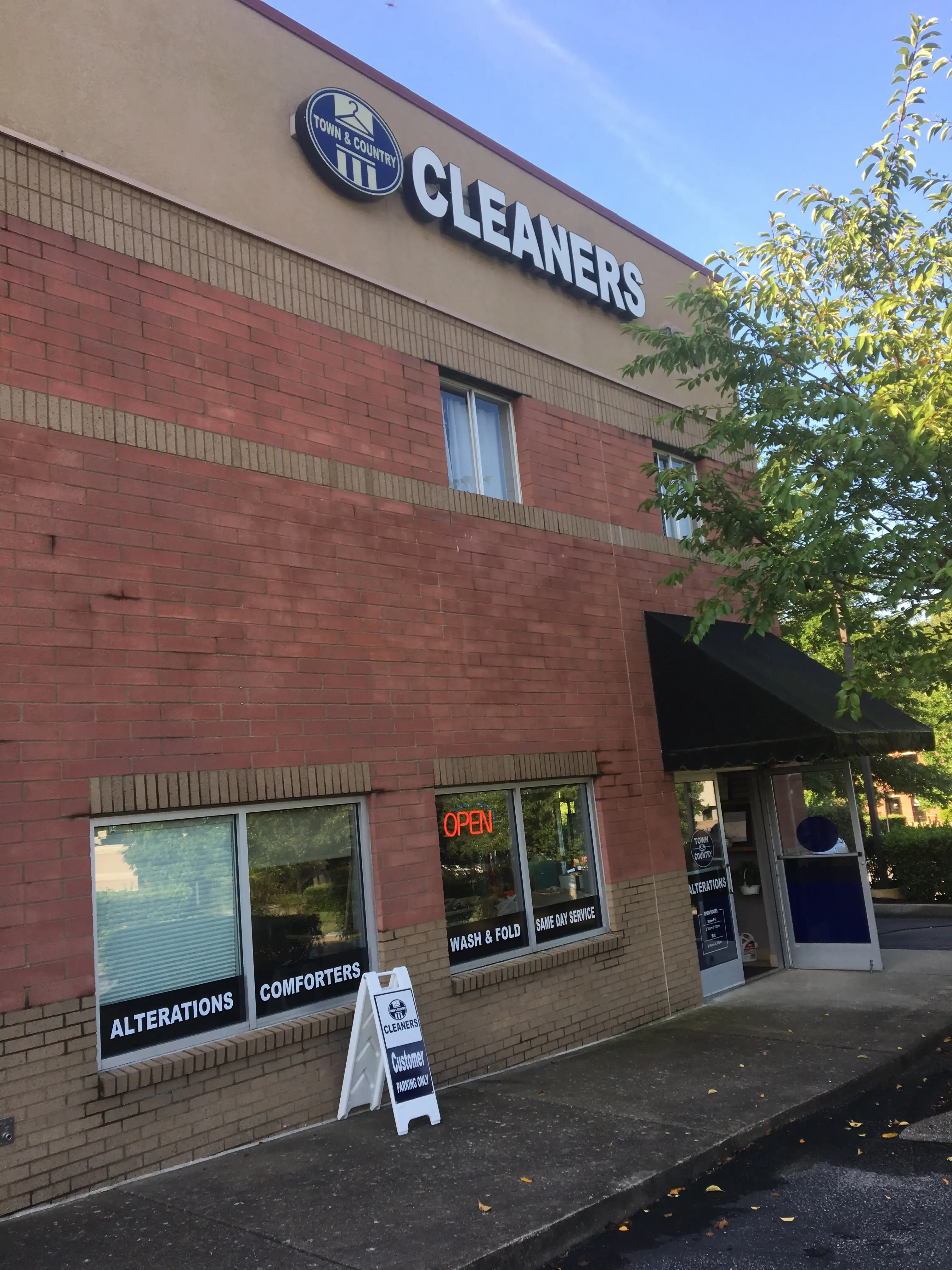 Town and Country Cleaners thumbnail 5