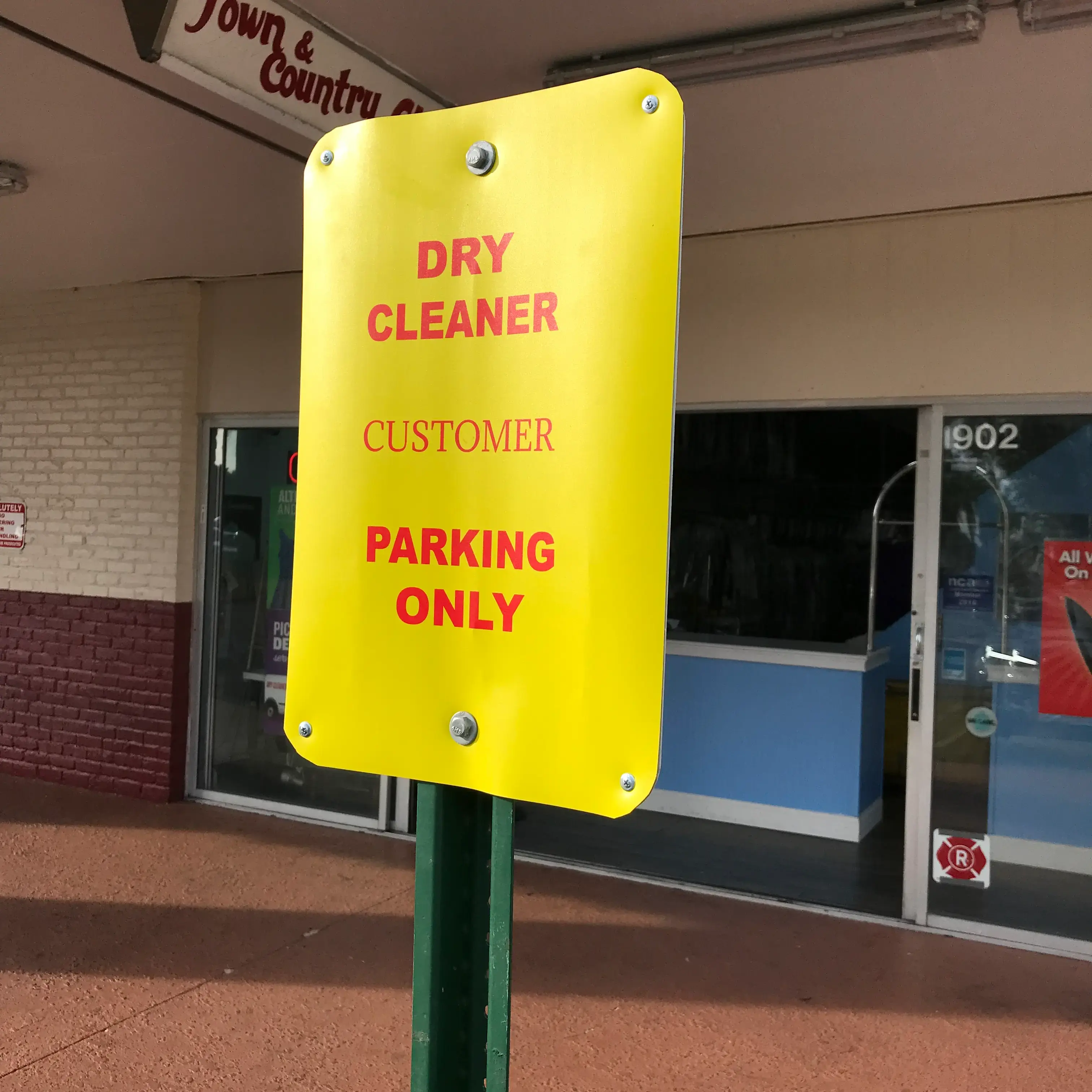 Town and Country Cleaners thumbnail 10