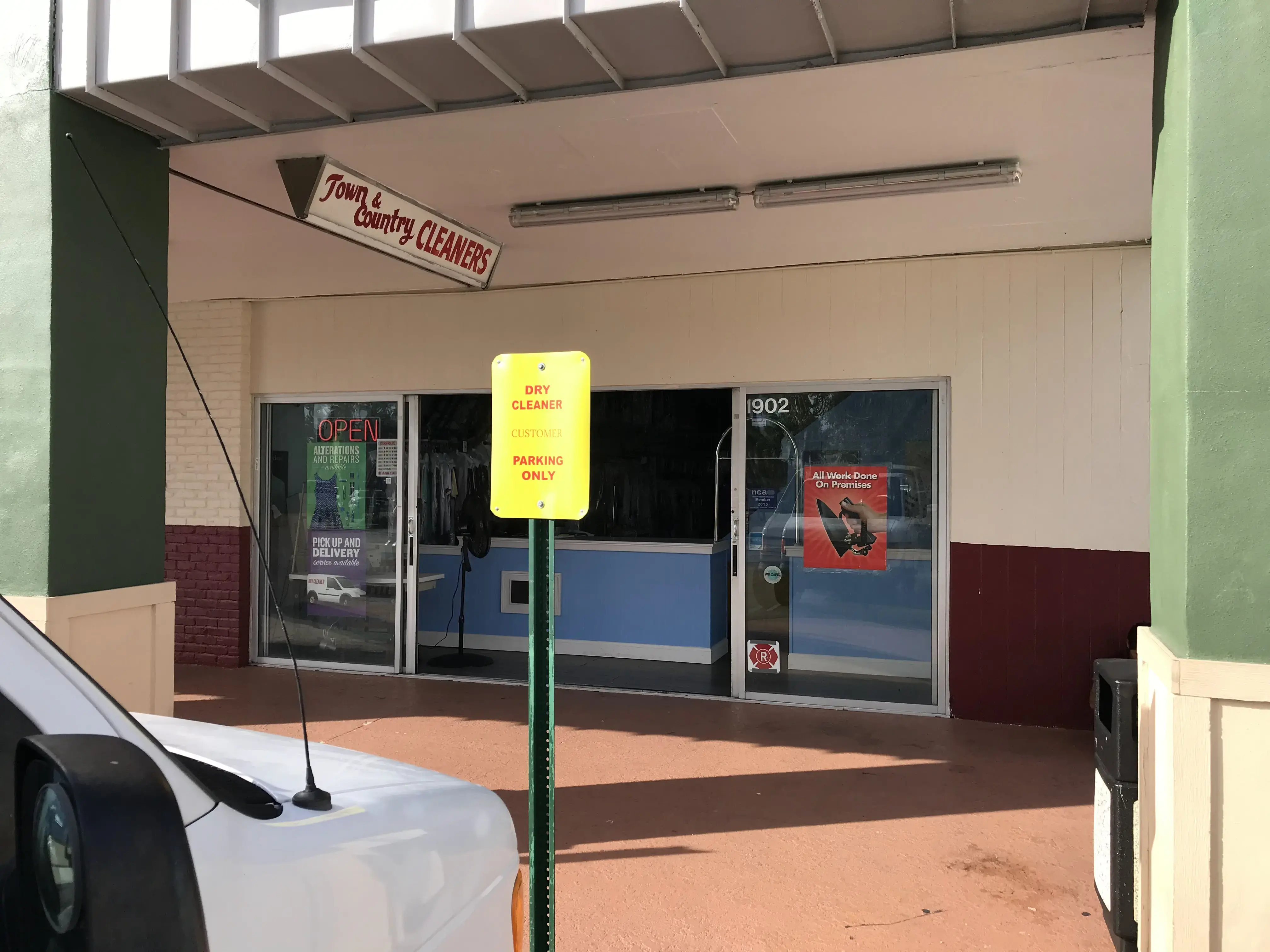 Town and Country Cleaners - Image 5