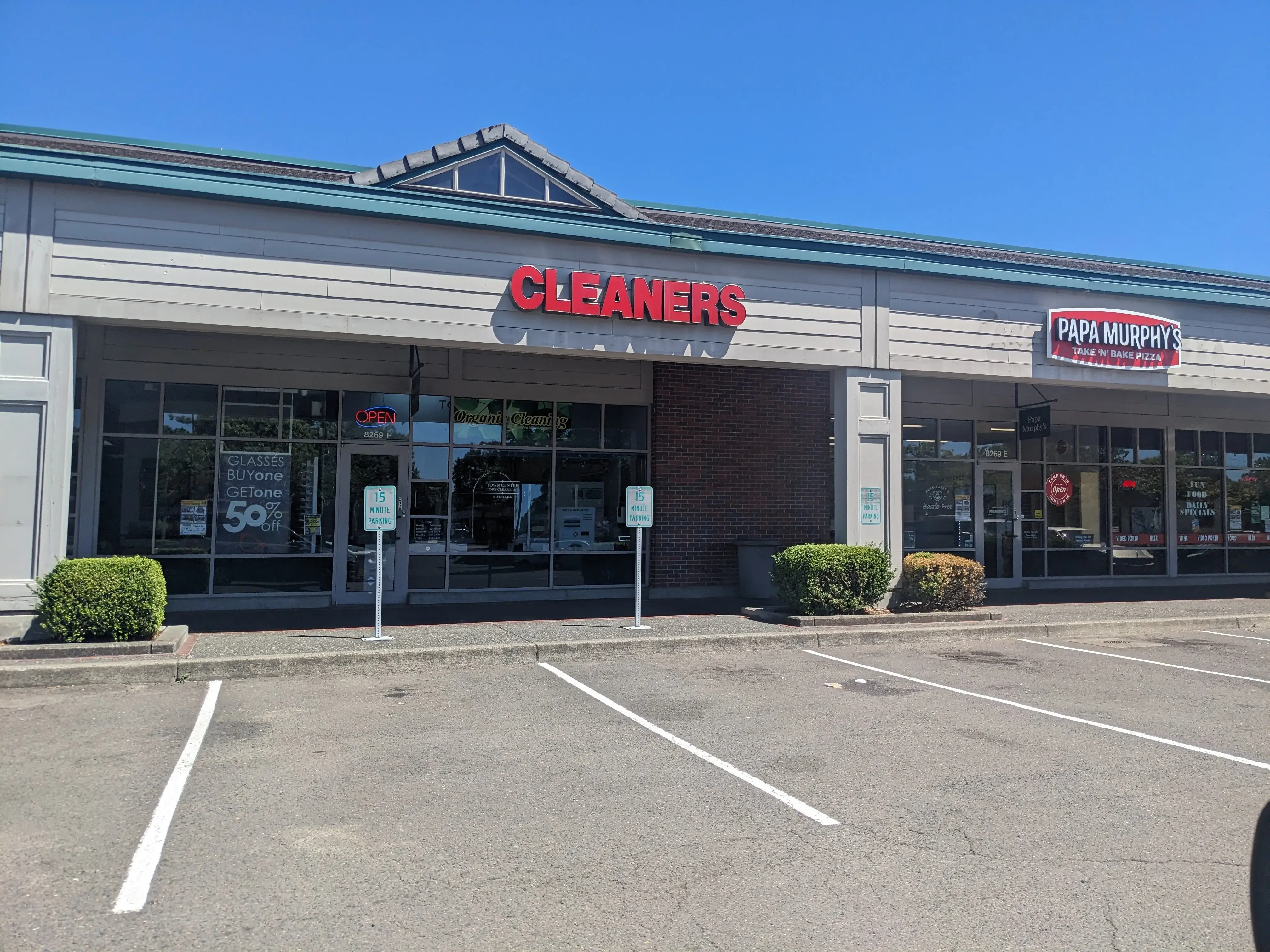 Town Center Dry Cleaners thumbnail 9
