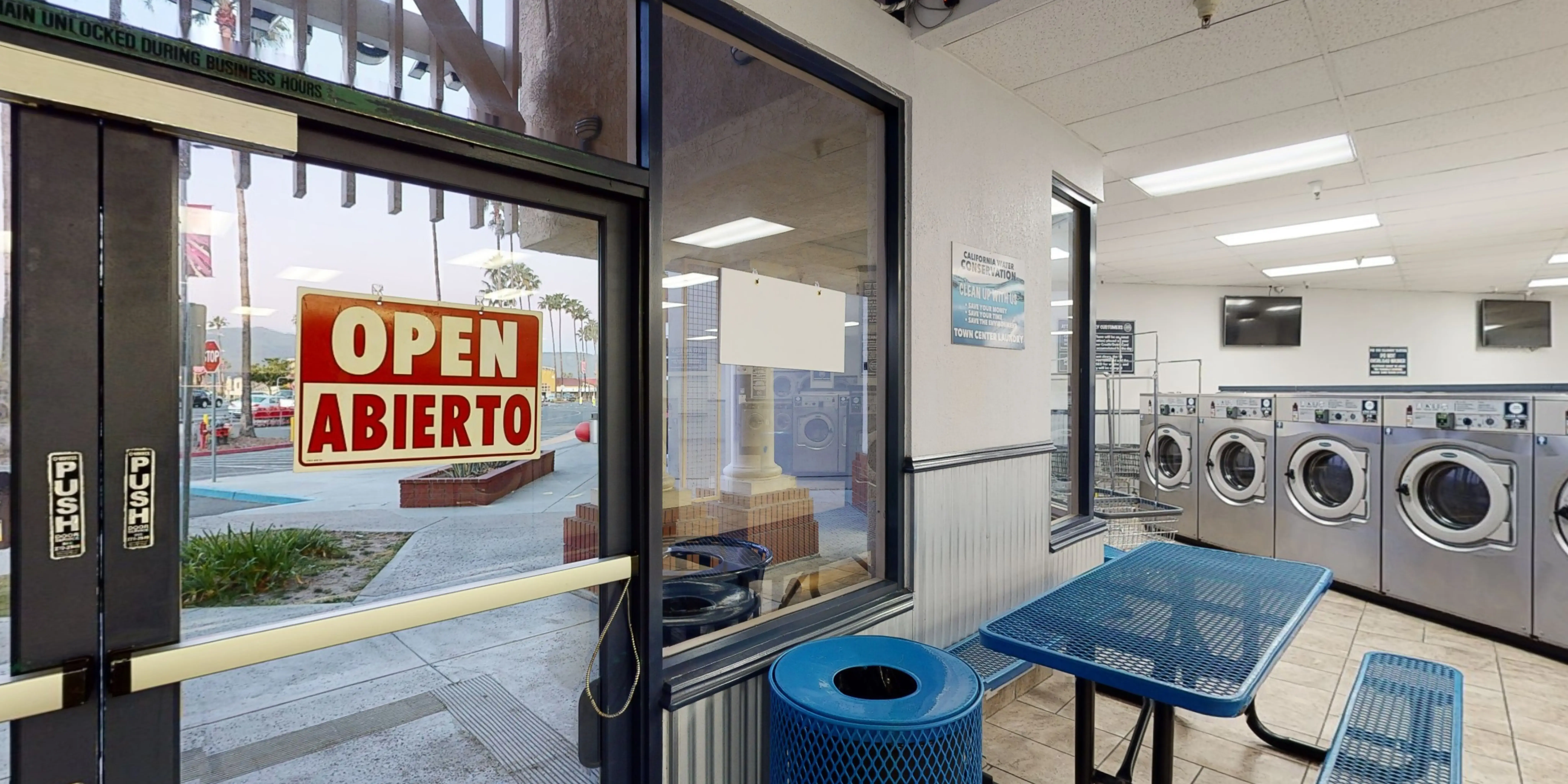 Town Center Laundromat - Image 16