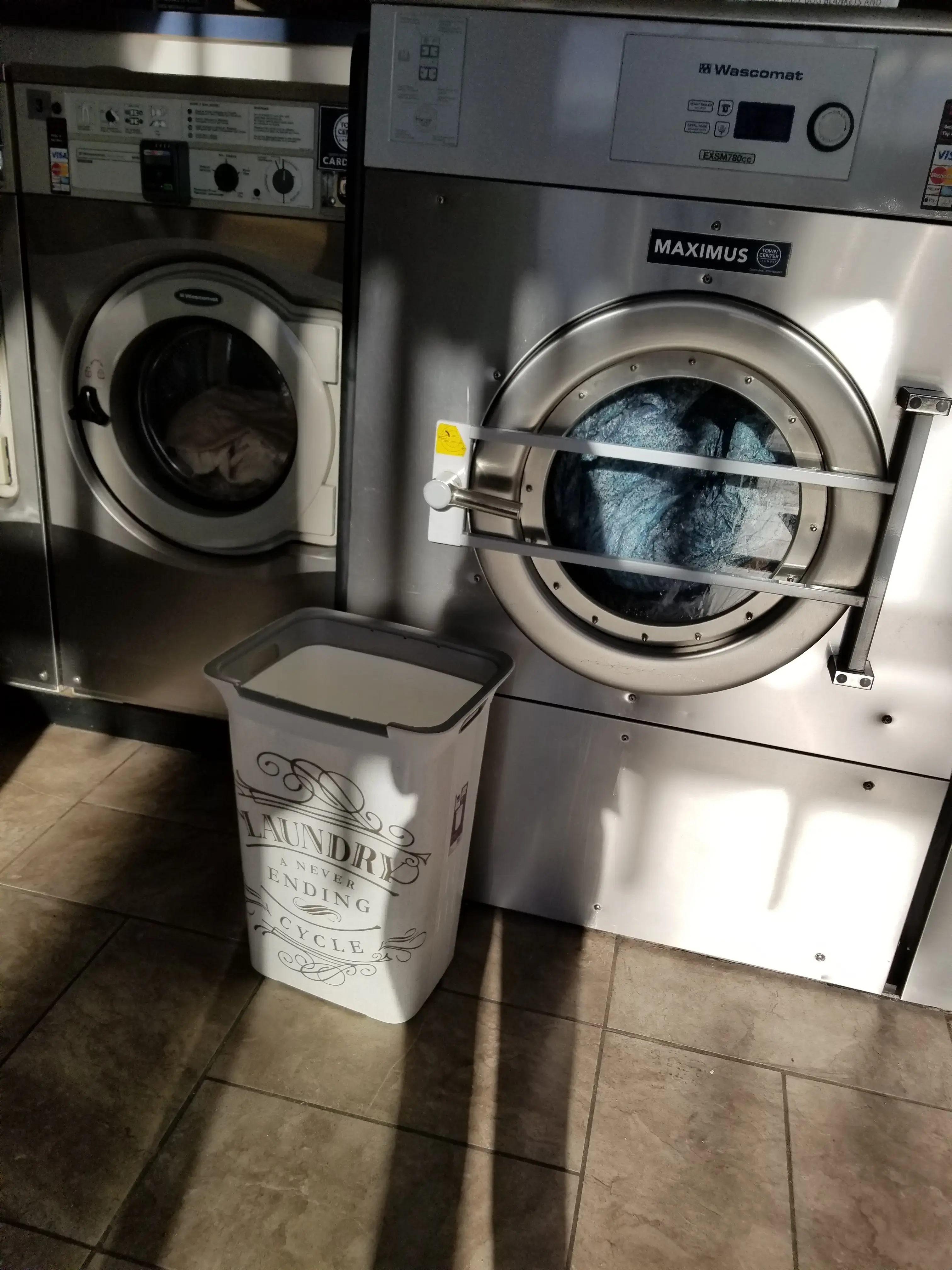 Town Center Laundromat thumbnail 19