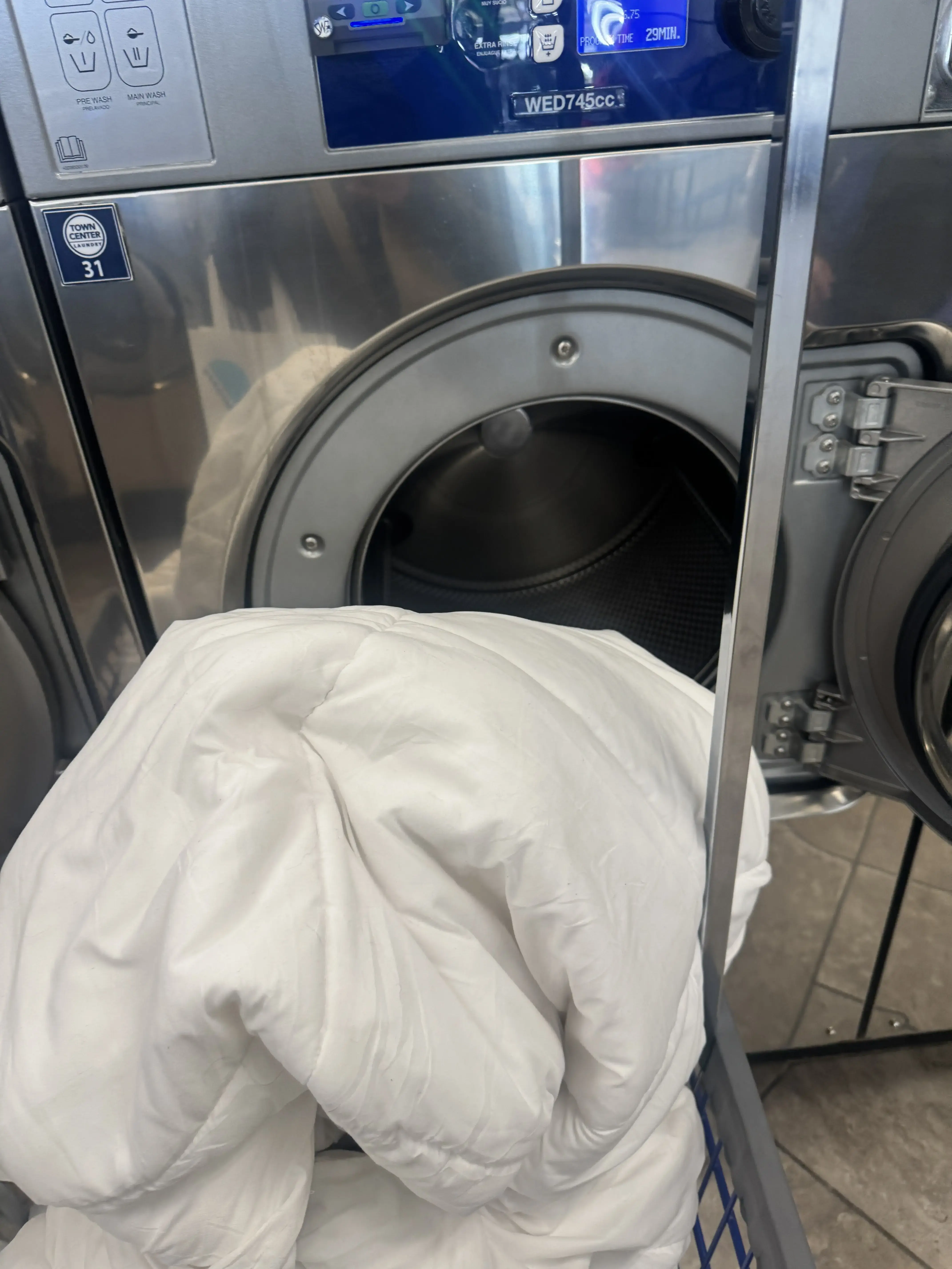 Town Center Laundromat - Image 6