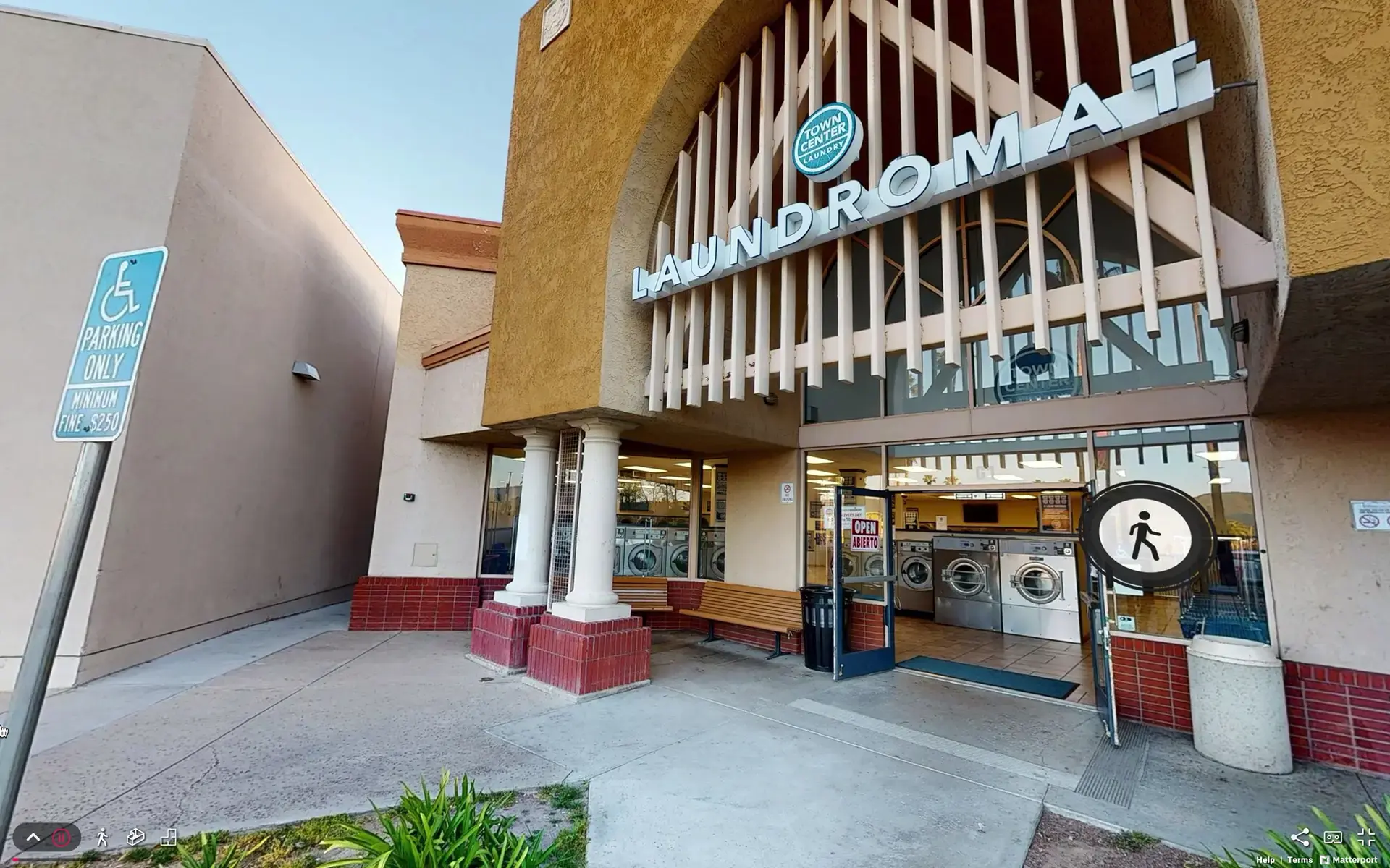 Town Center Laundromat thumbnail 2