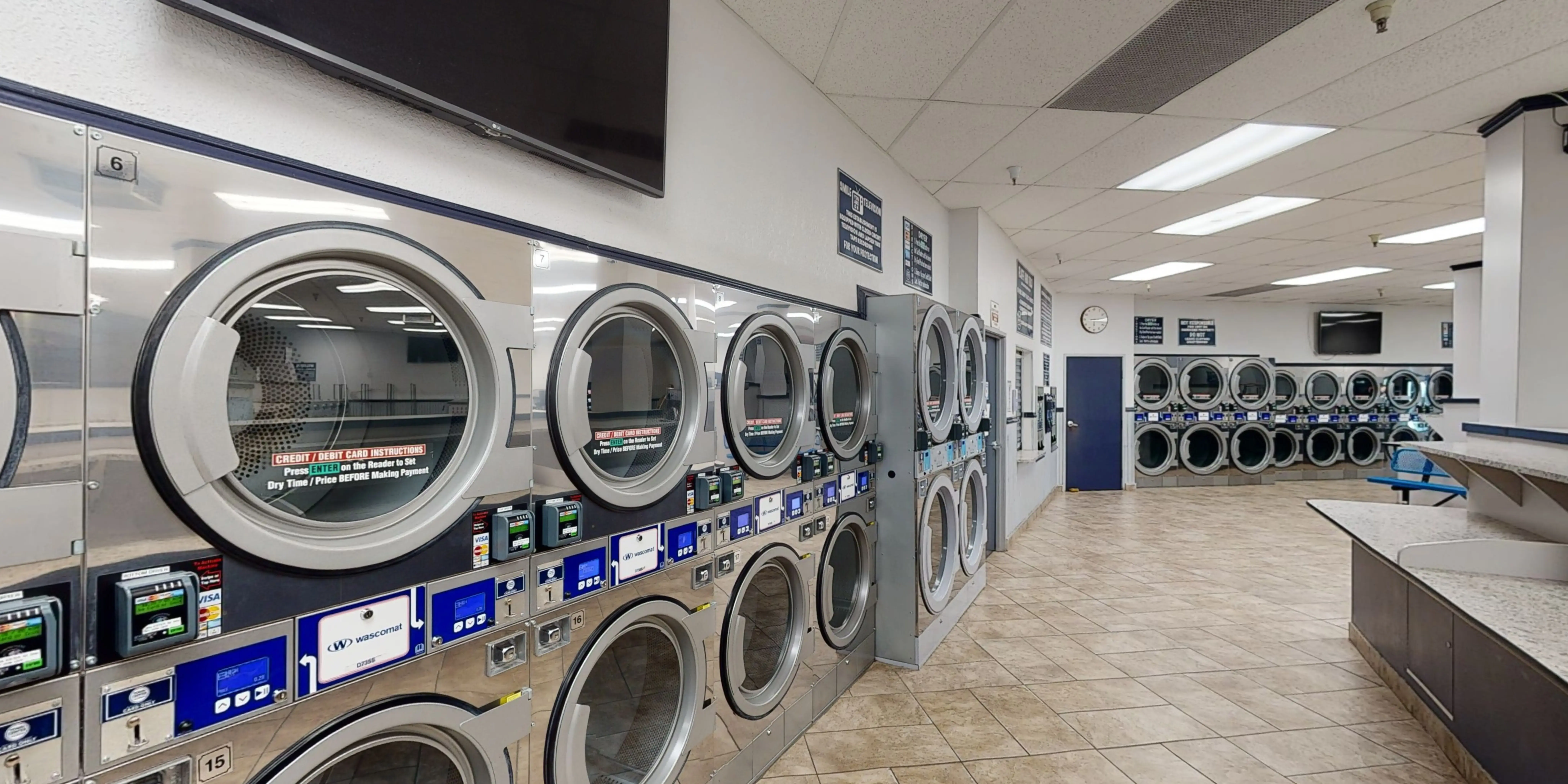 Town Center Laundromat thumbnail 5