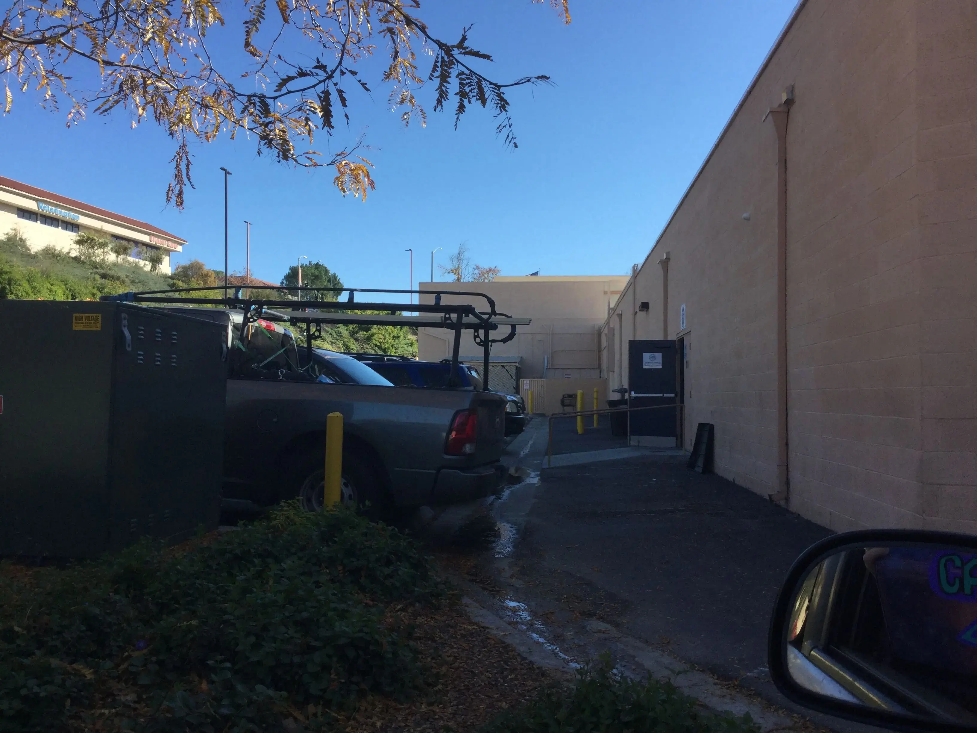 Town Center Laundromat thumbnail 9