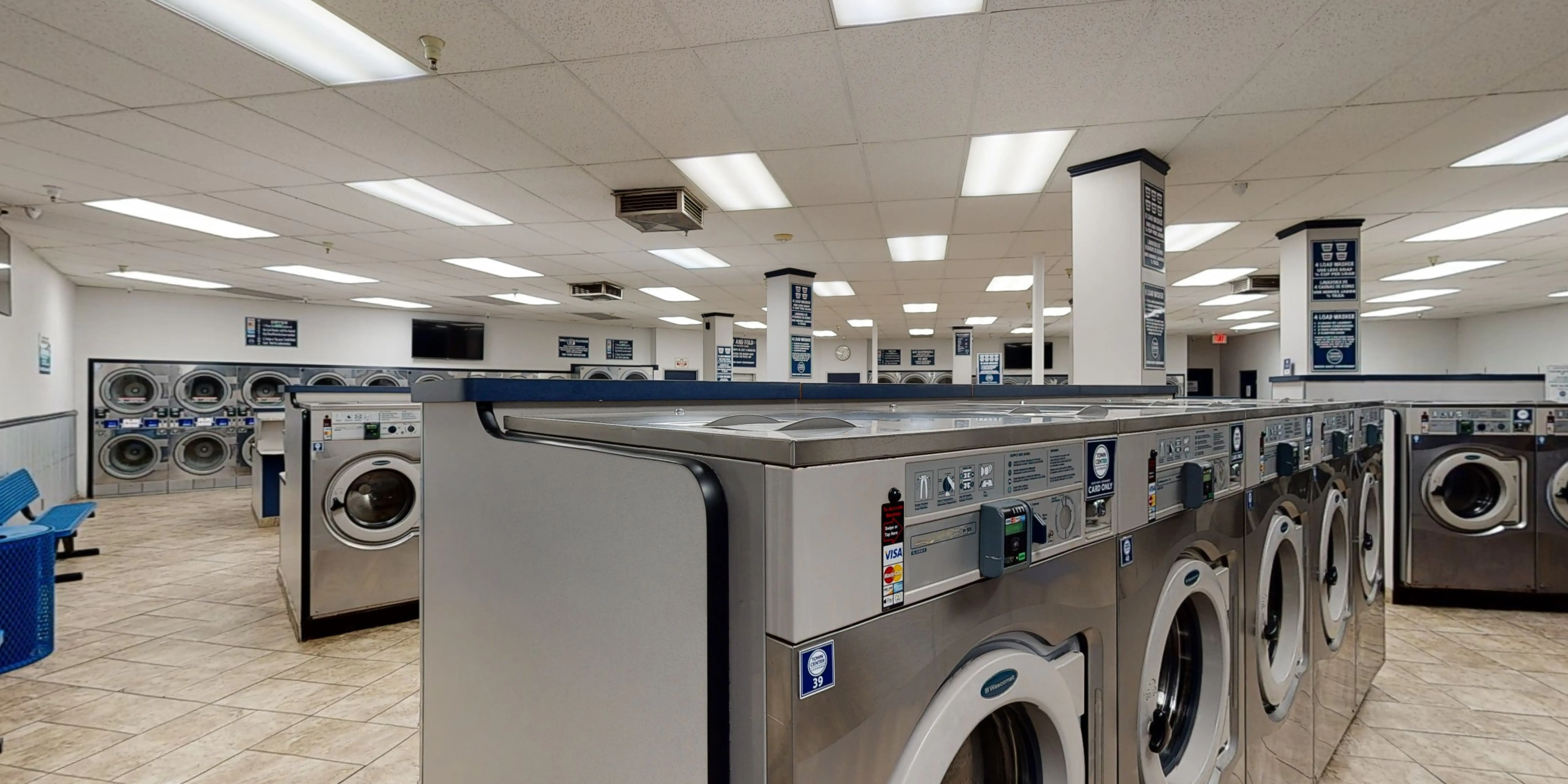 Town Center Laundromat thumbnail 18