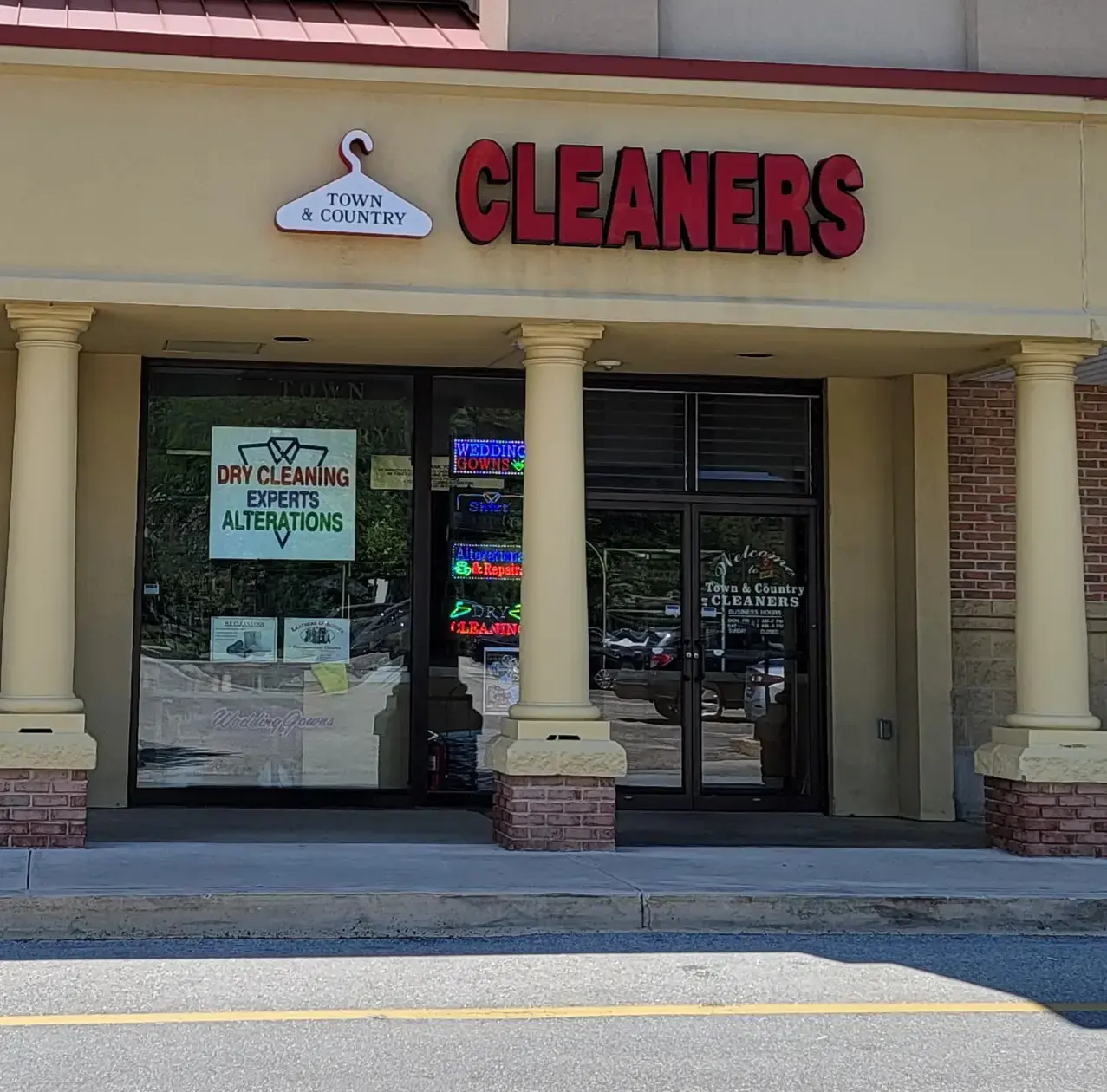 Town & Country Dry Cleaners - Image 7