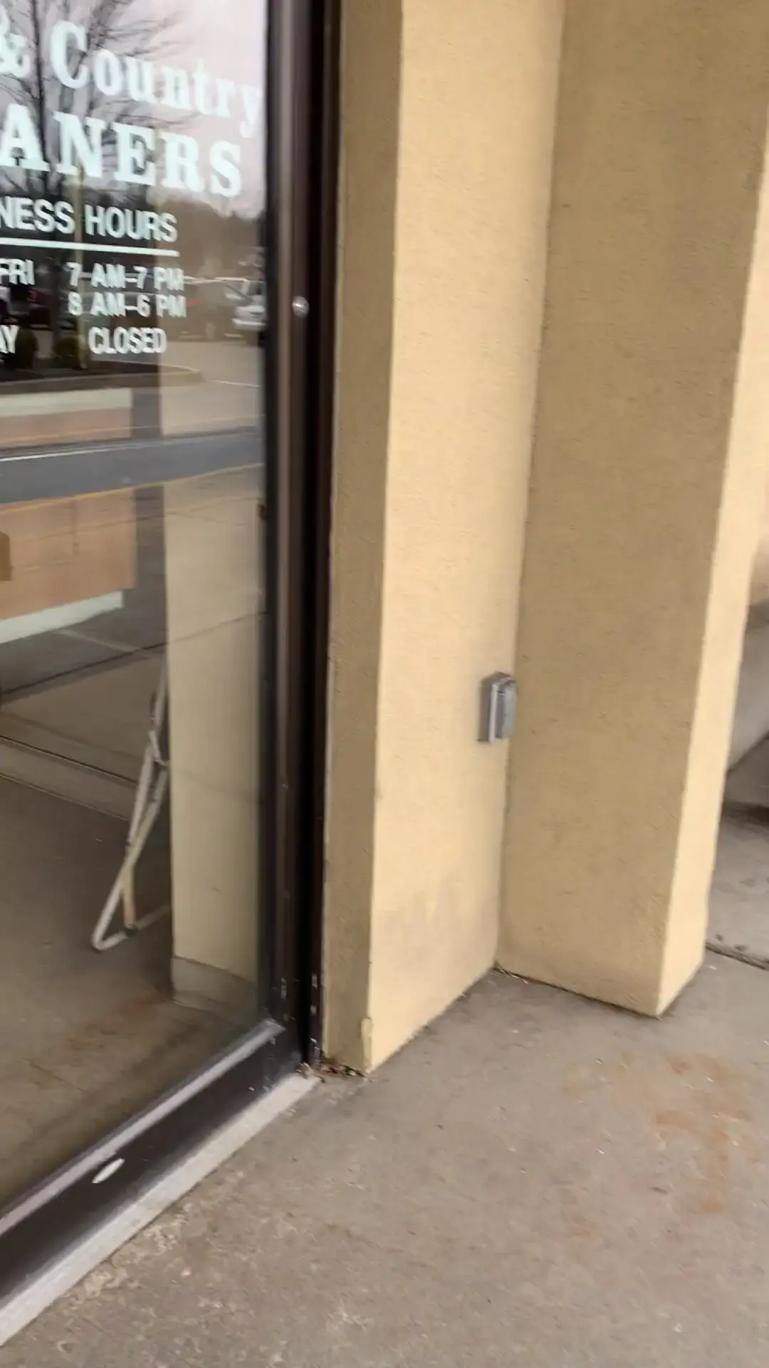 Town & Country Dry Cleaners thumbnail 2