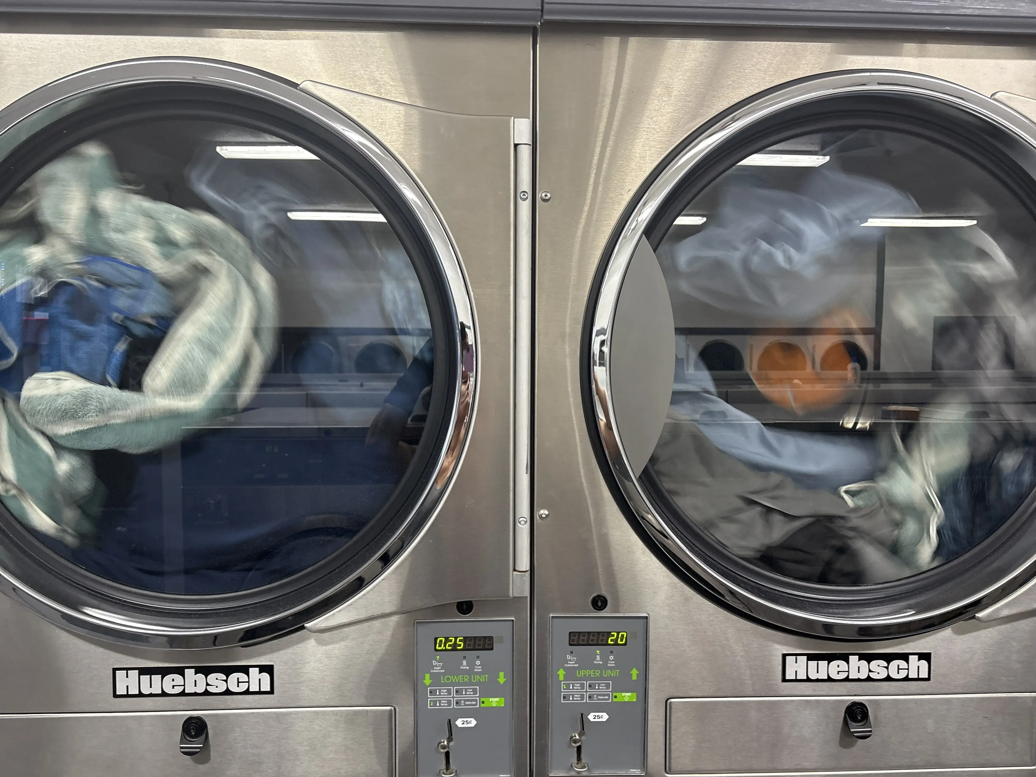 Town & Country Laundromat - Image 15