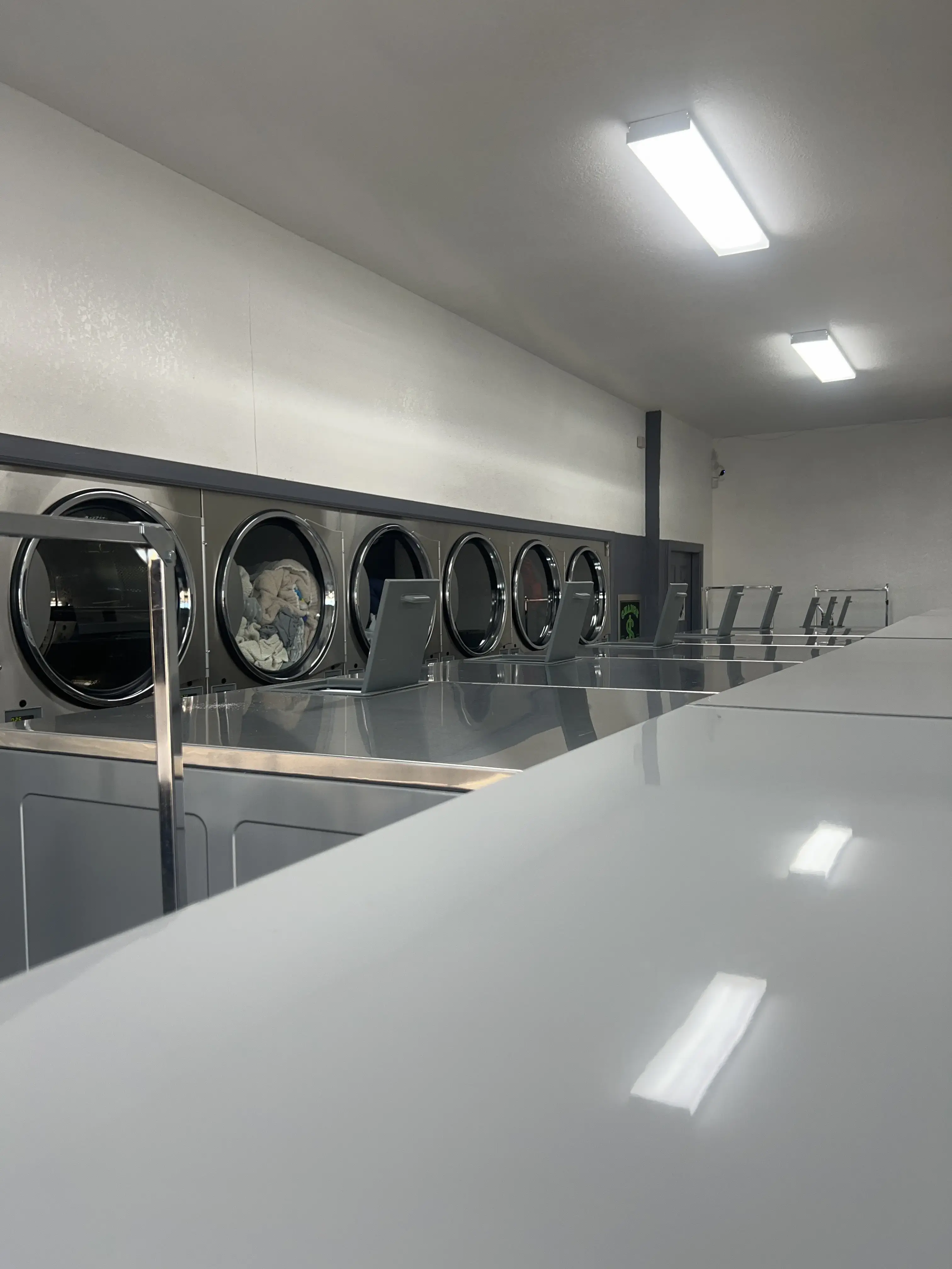 Town & Country Laundromat - Image 18