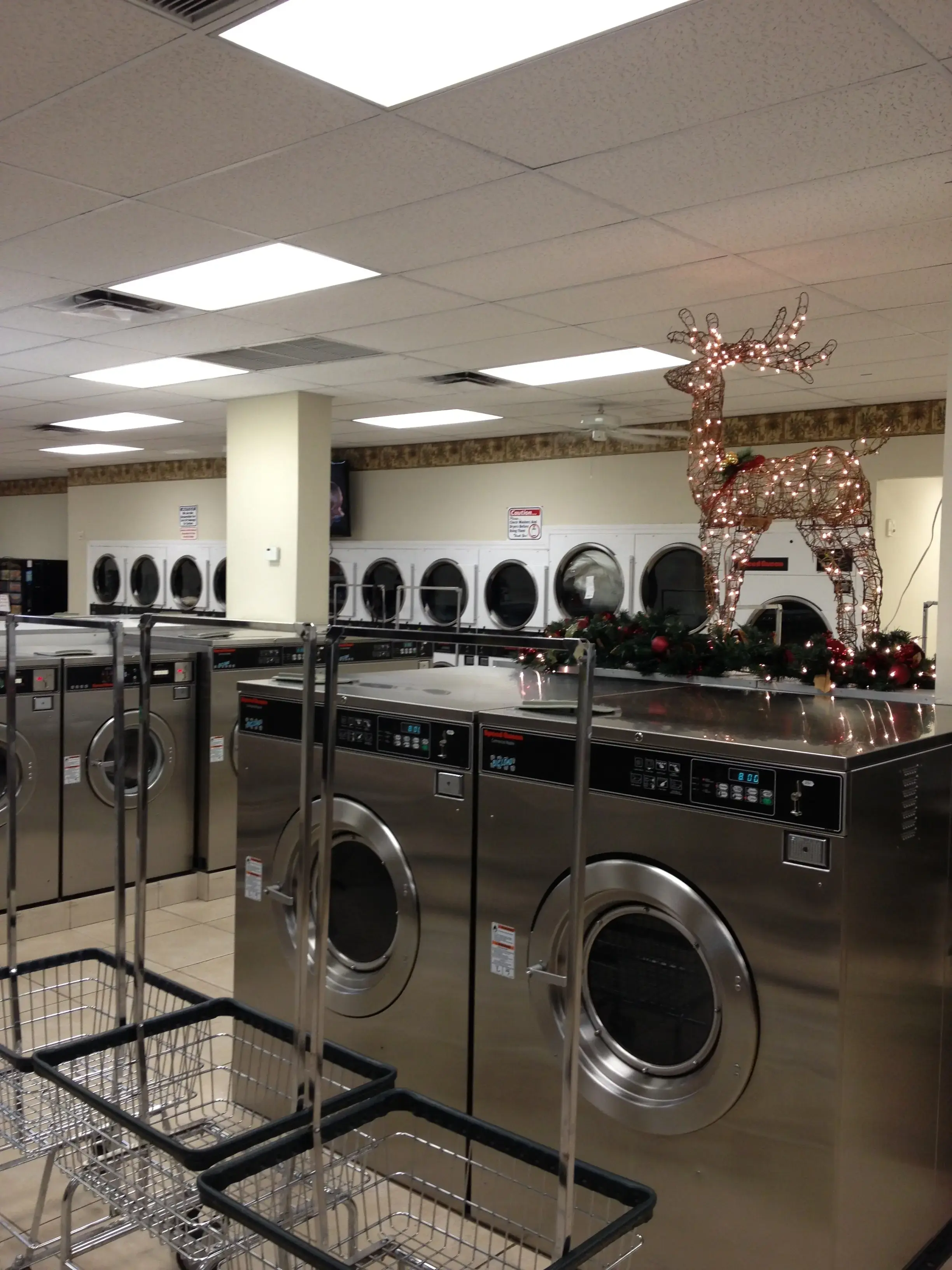 Town & Country Laundry thumbnail 14