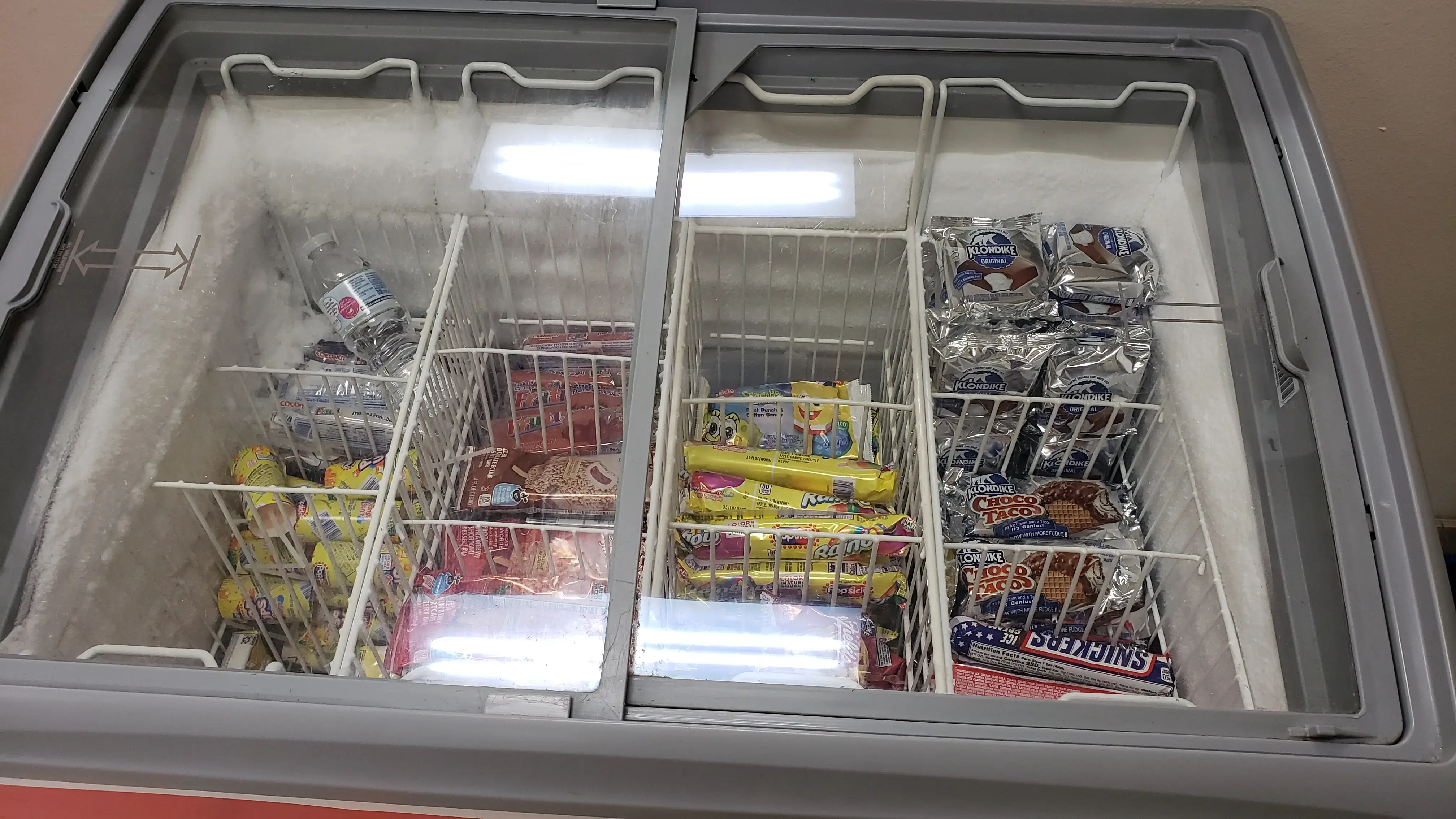 Town & Country Laundry thumbnail 10