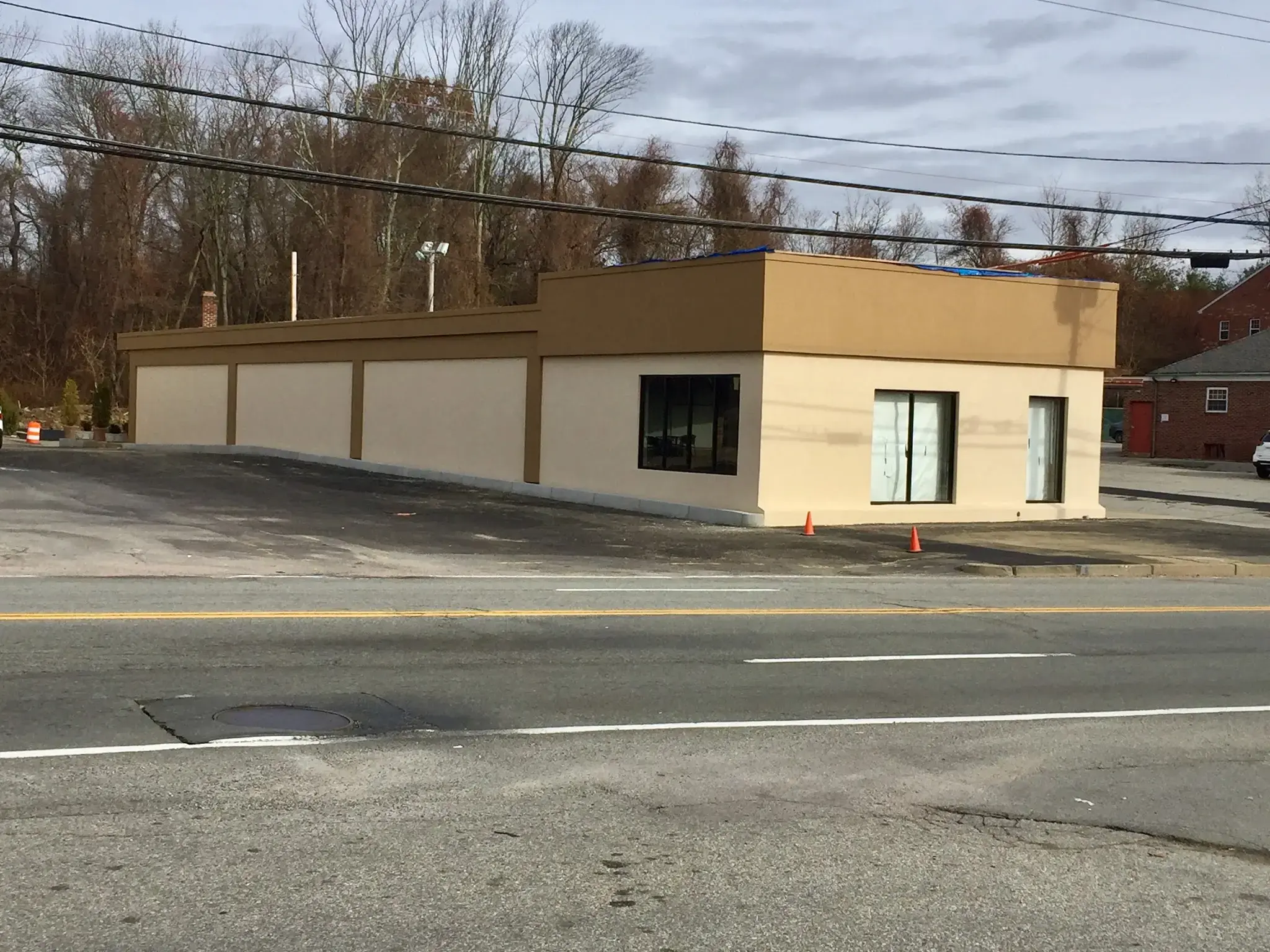 Town Hall Laundromat - Image 12