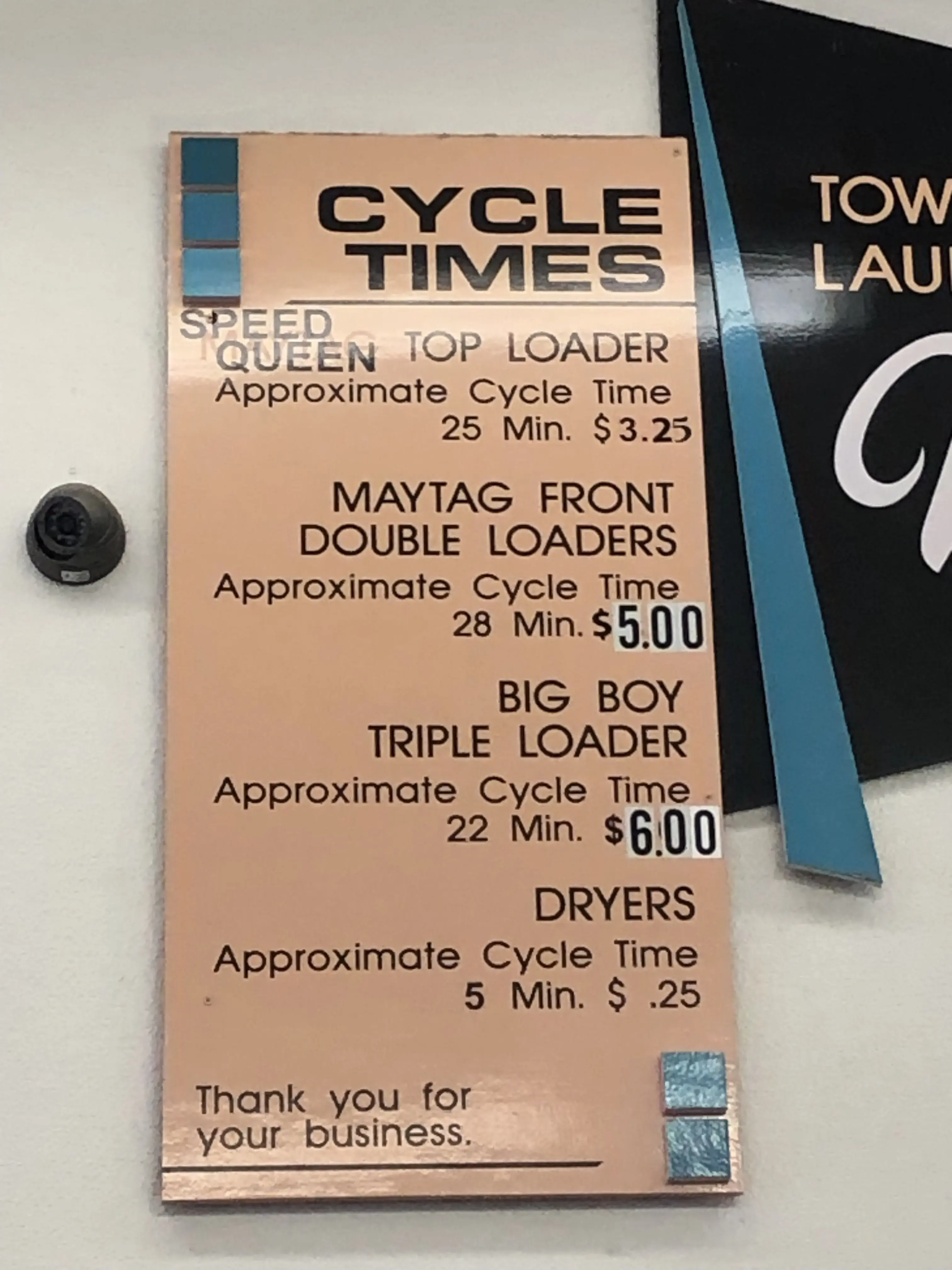Town Plaza Laundry - Image 14