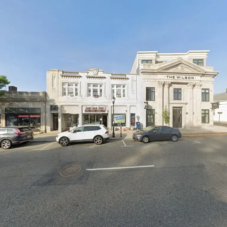 Towne Laundromat at Caldwell thumbnail 20