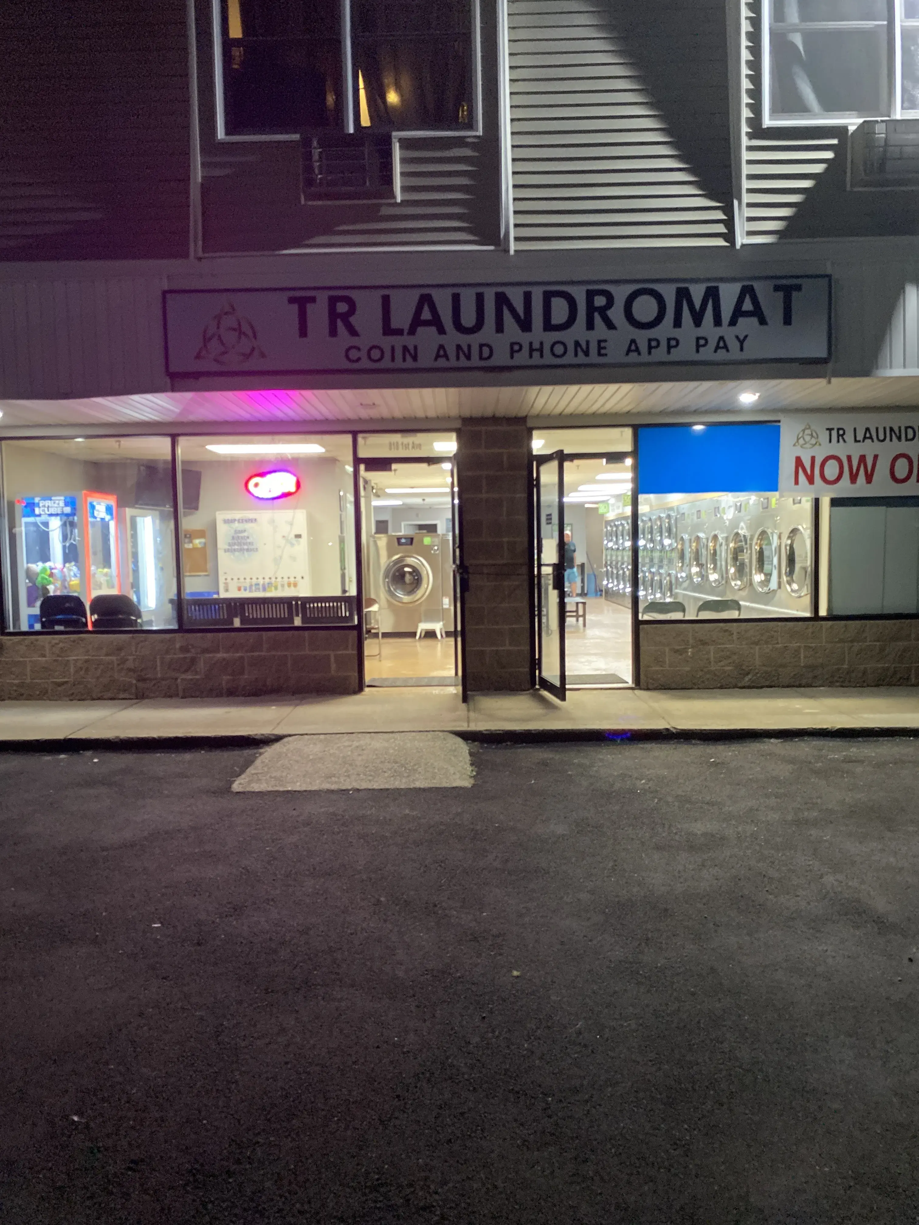 TR Laundromat - Image 8