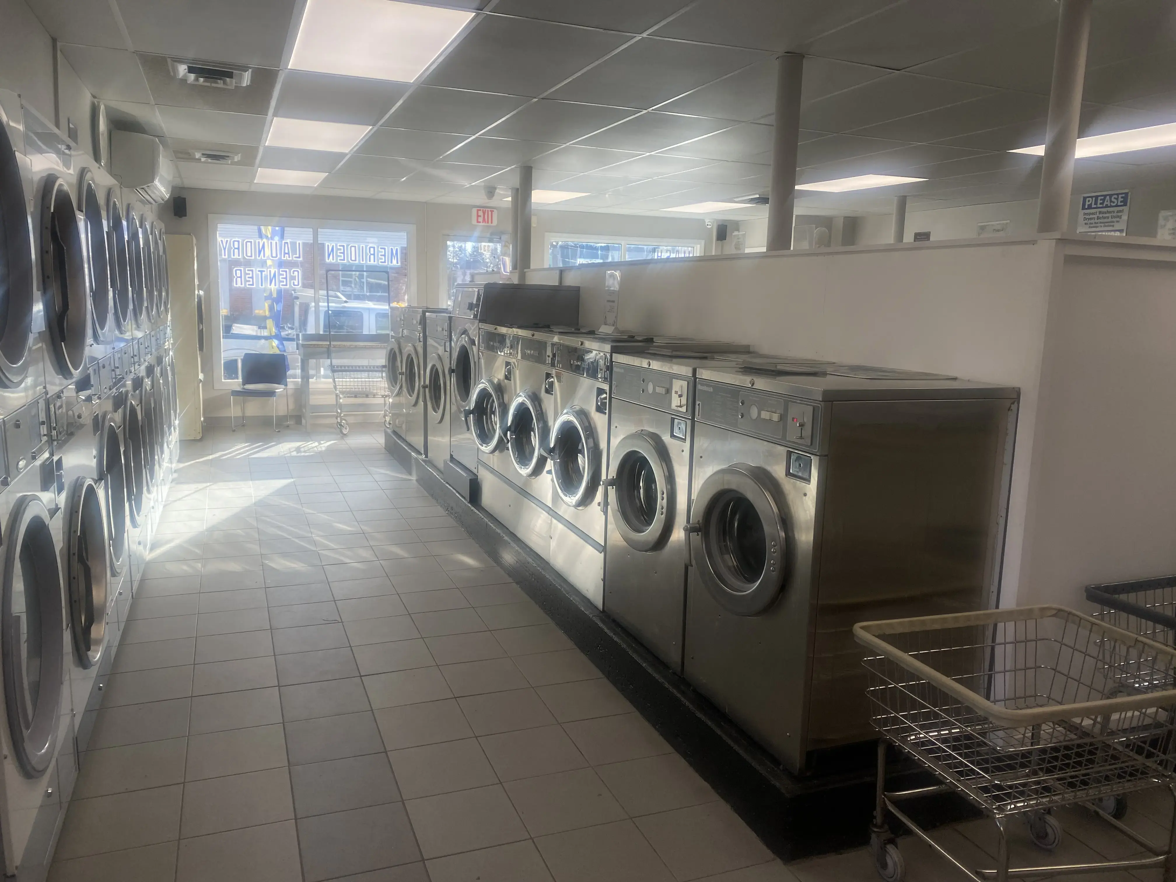 Tradewinds Laundry thumbnail 5