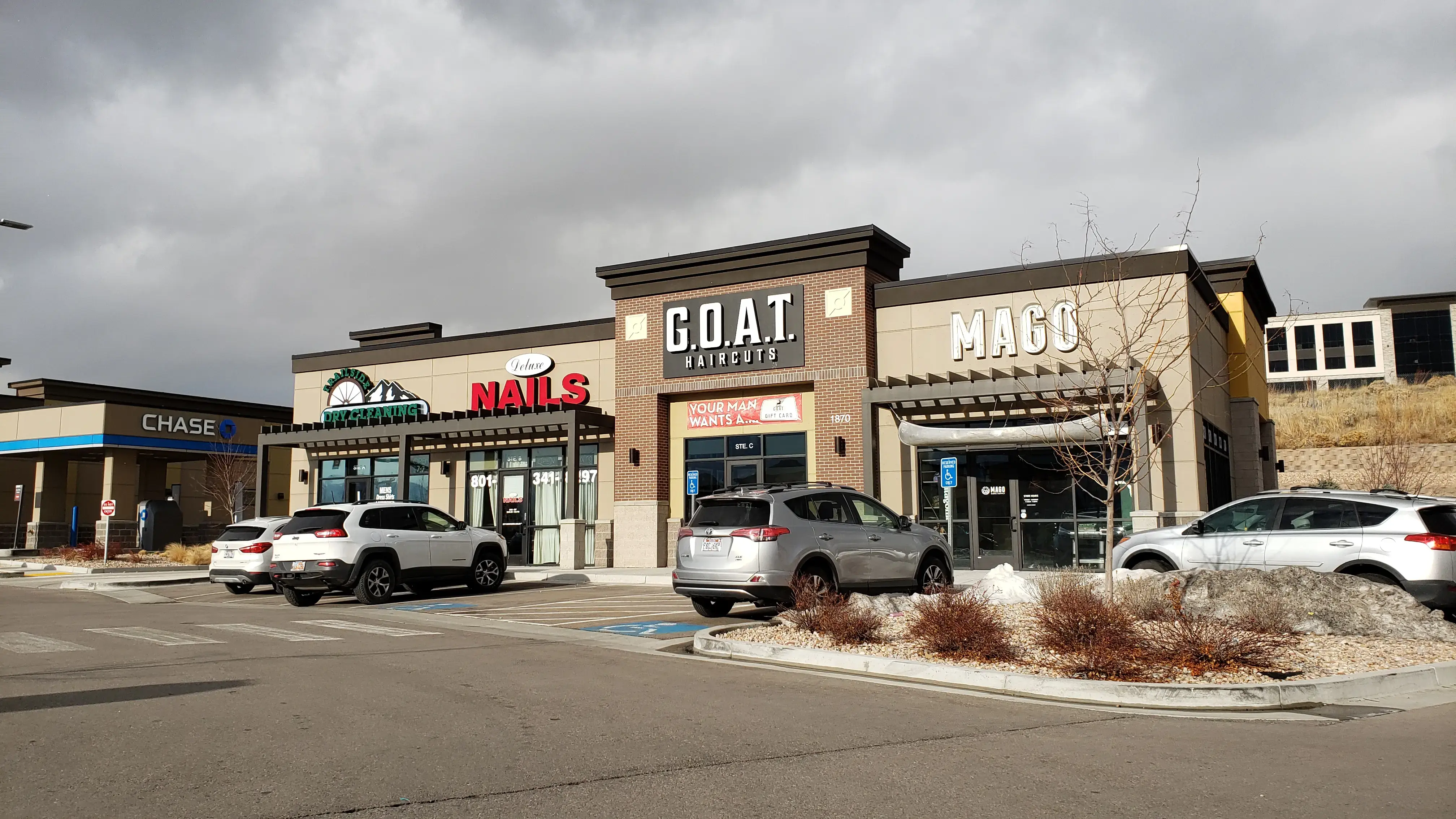 Trailside Dry Cleaning - Image 1