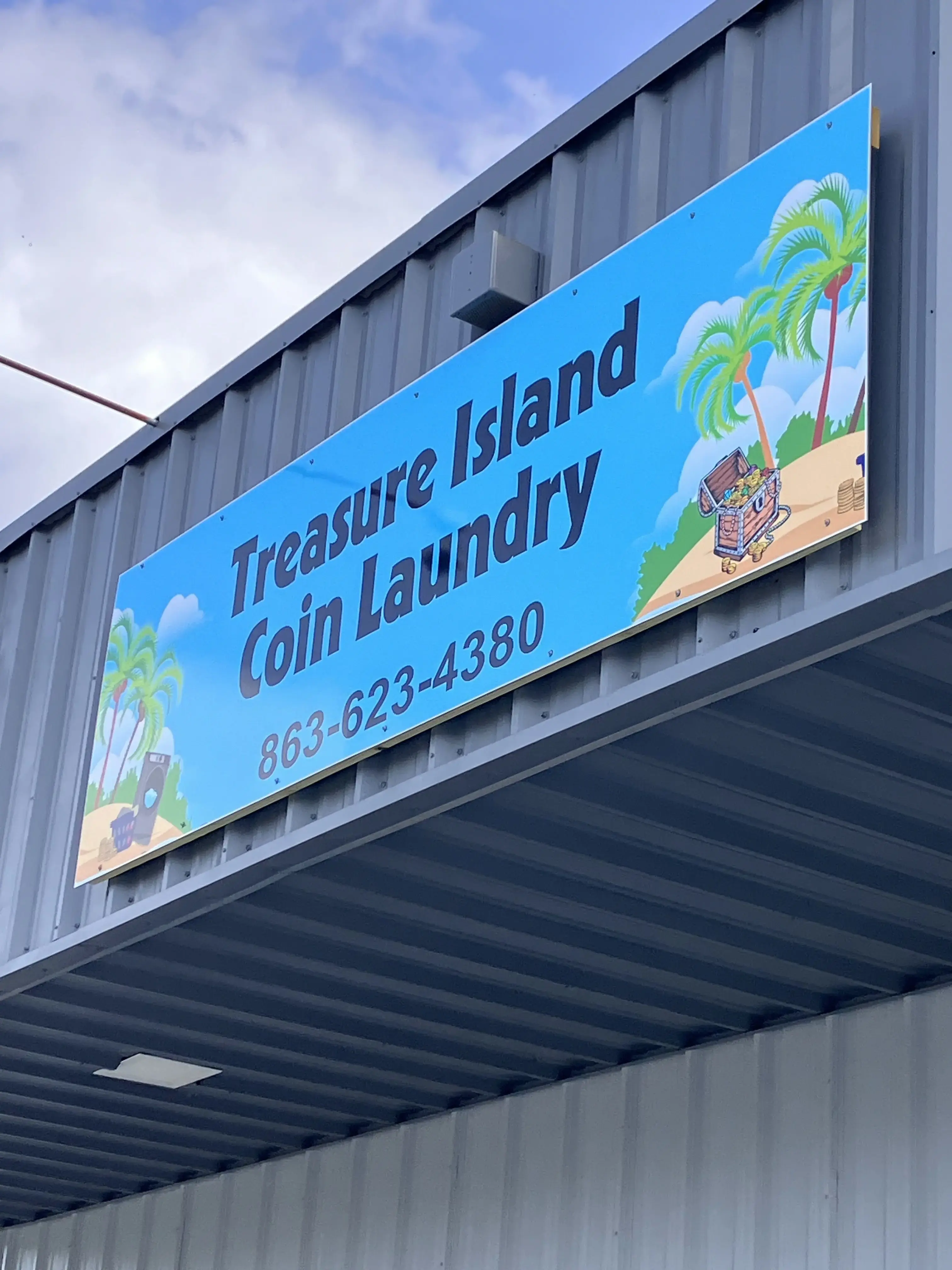 Treasure Island Coin Laundry thumbnail 4