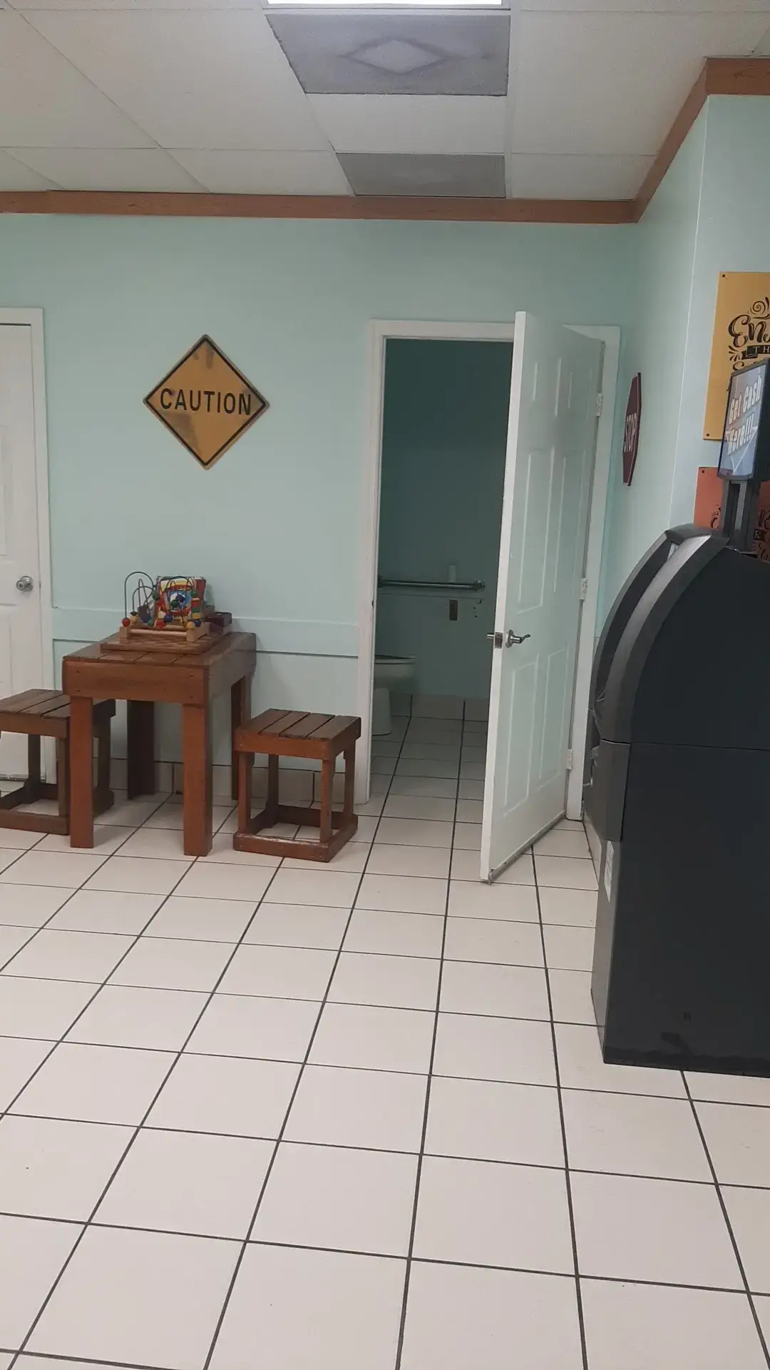 Treasure Island Coin Laundry thumbnail 3