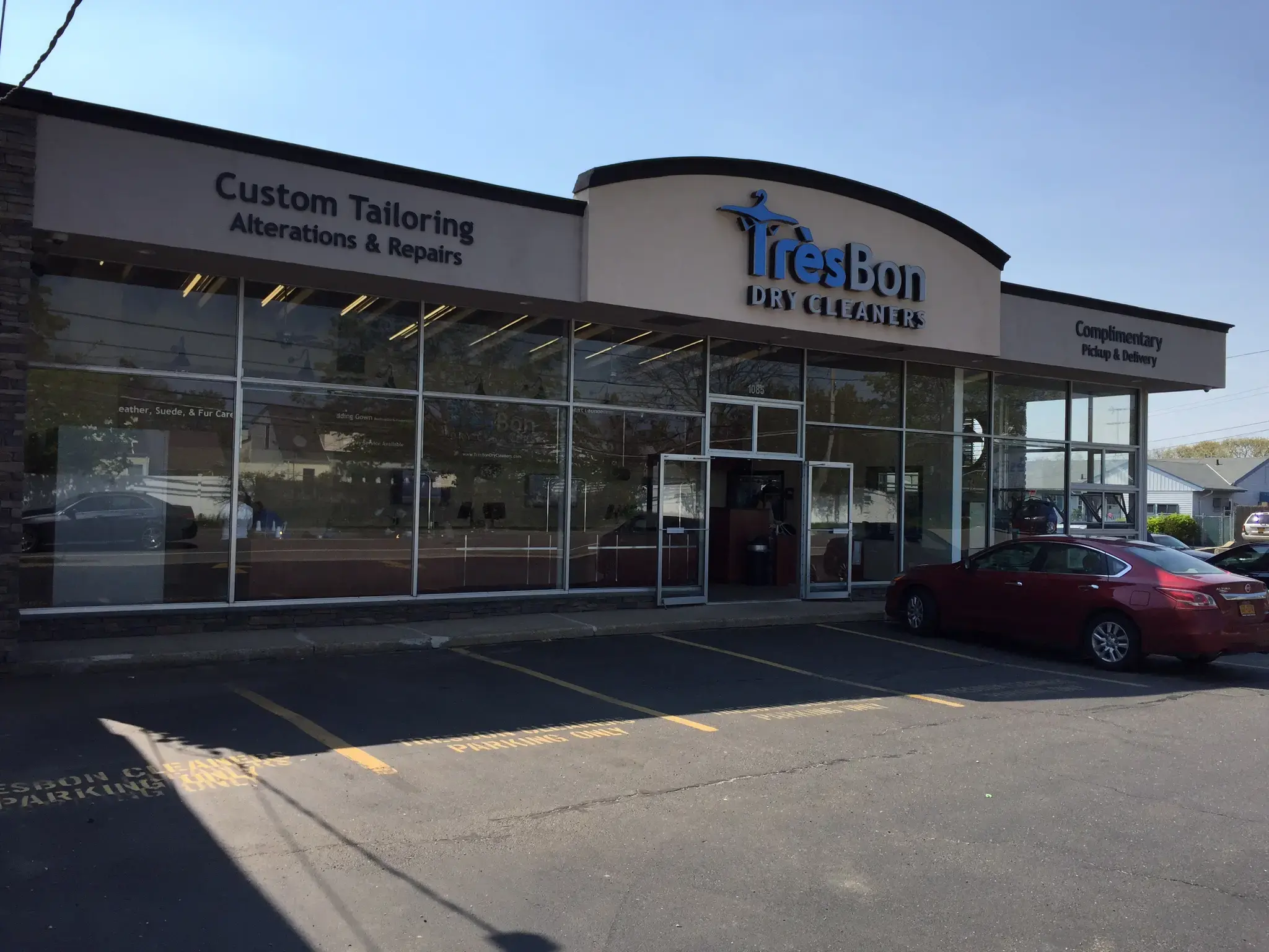 Tres Bon Dry Cleaners - Image 14