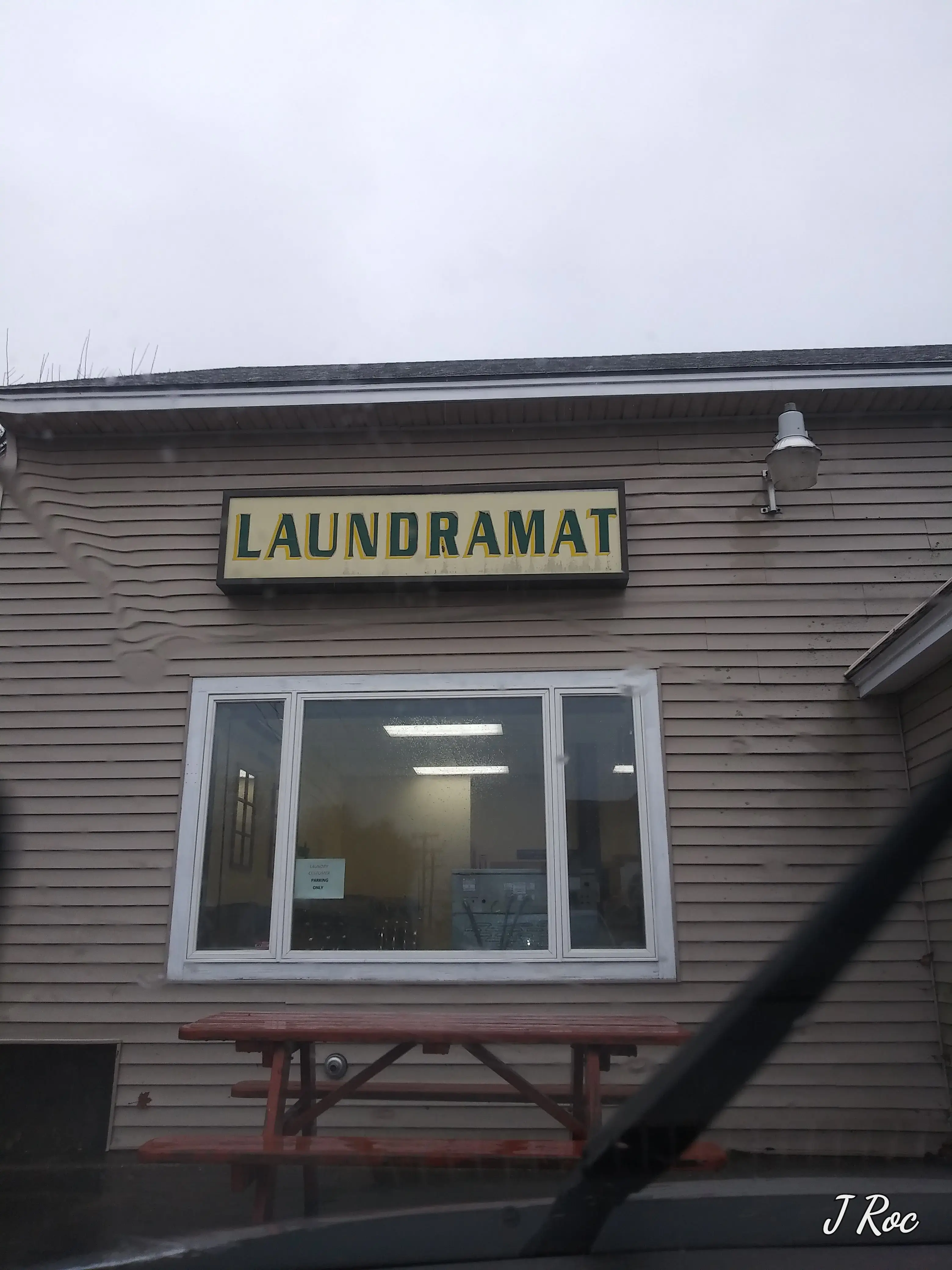 Tri-Bay Laundry location