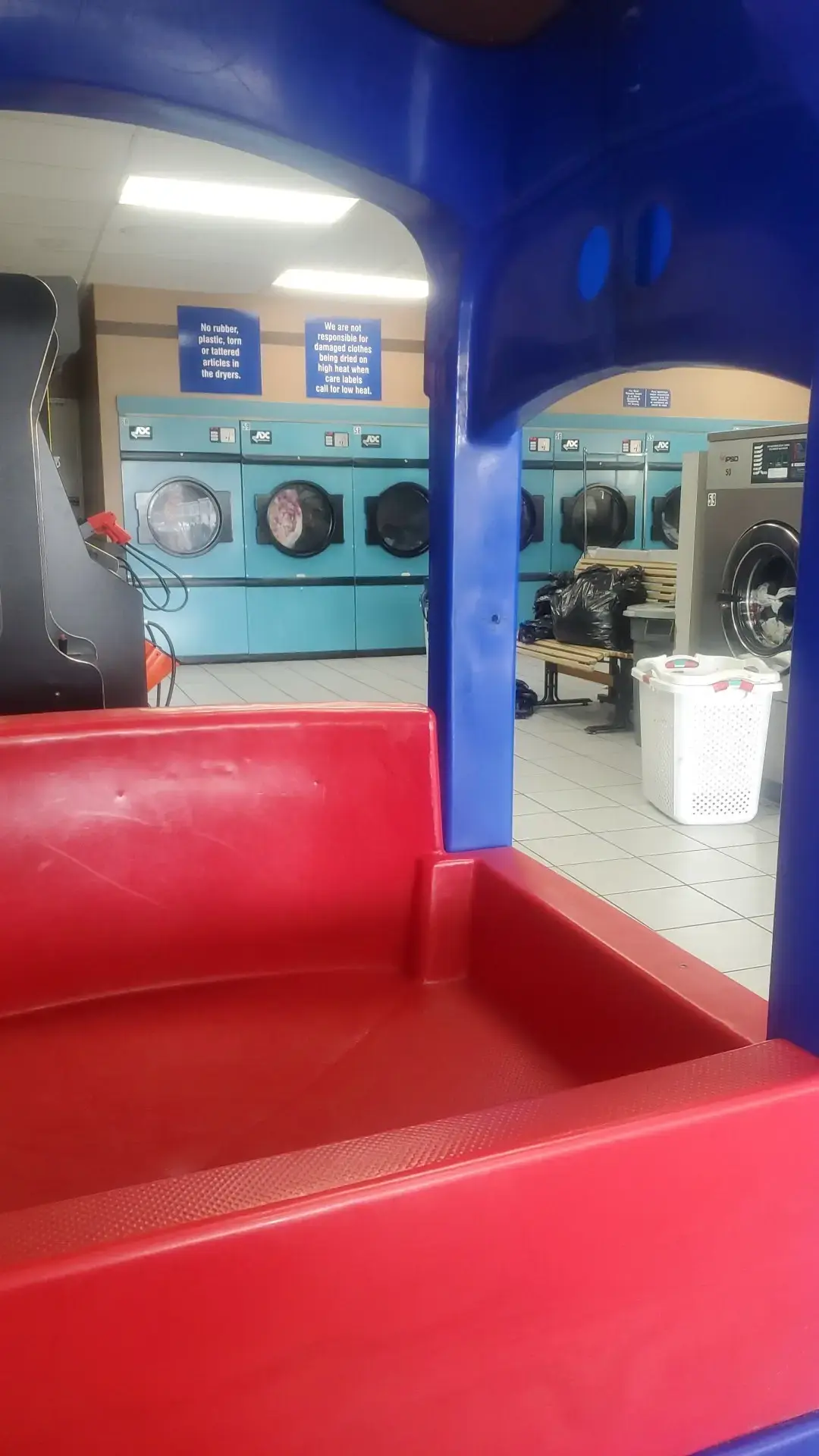 Tri-City Cleaners & Laundromat thumbnail 9