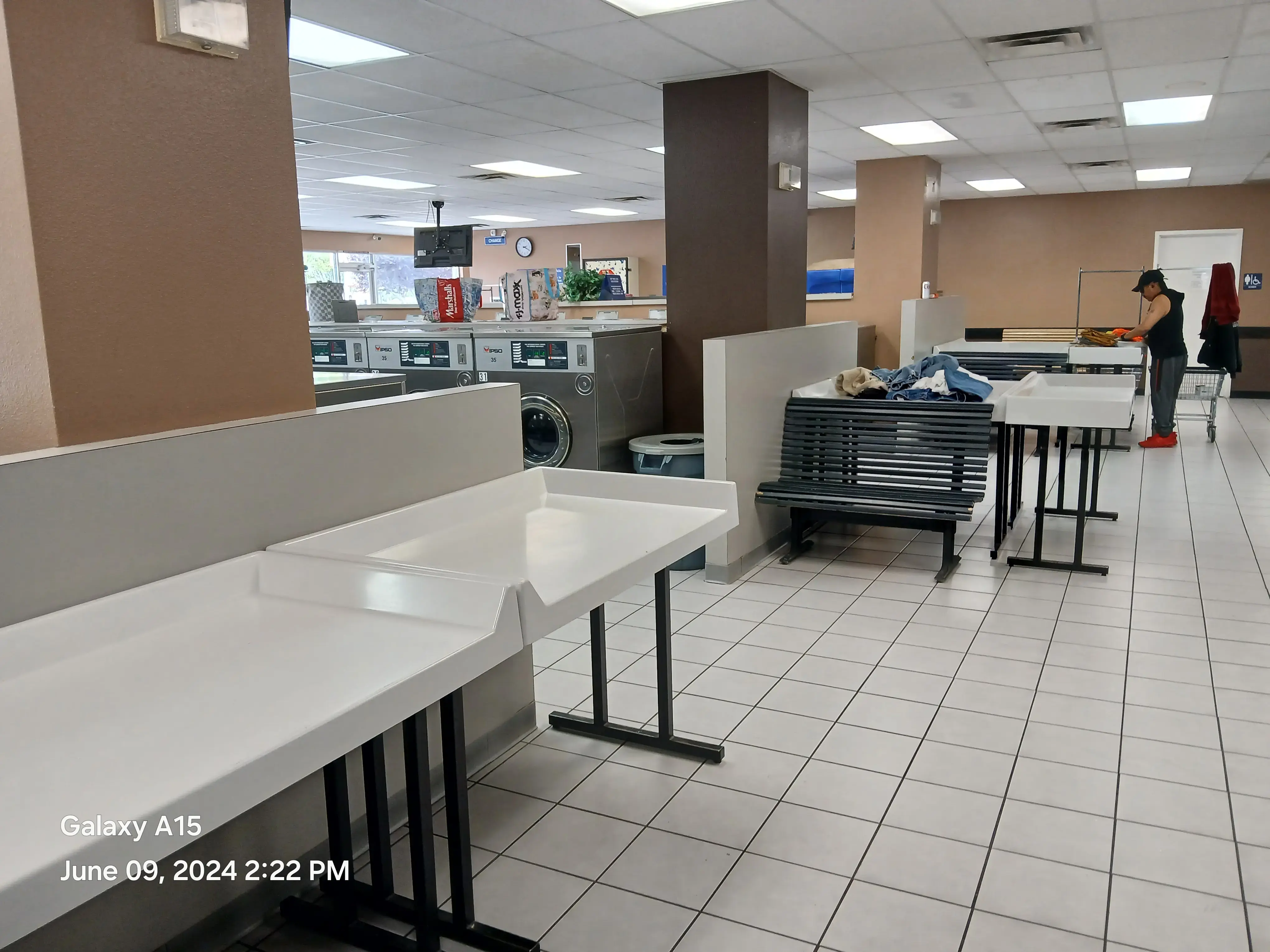 Tri-City Cleaners & Laundromat thumbnail 5