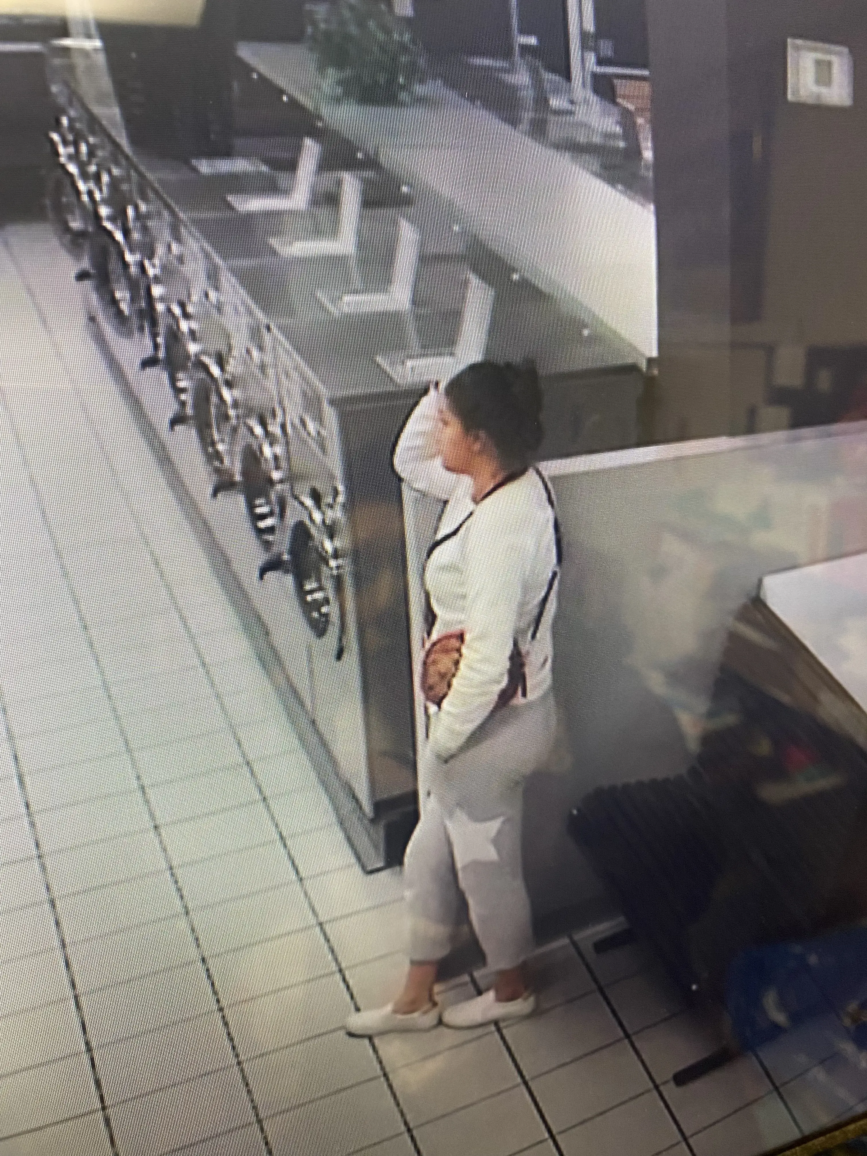 Tri-City Cleaners & Laundromat thumbnail 20