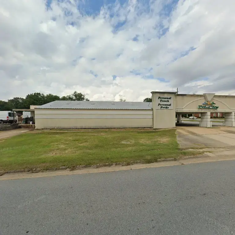Tri-City Cleaners - Image 2